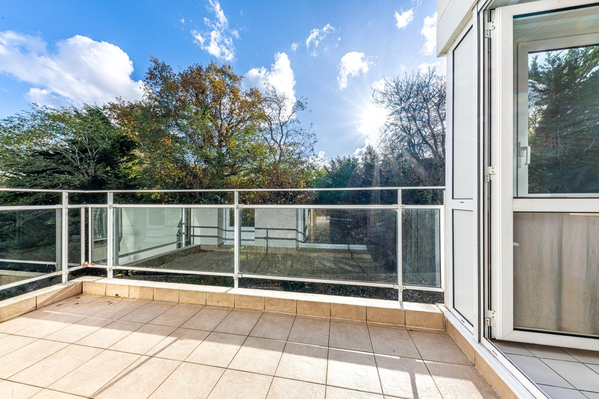 Miniature photo - 9 / 10