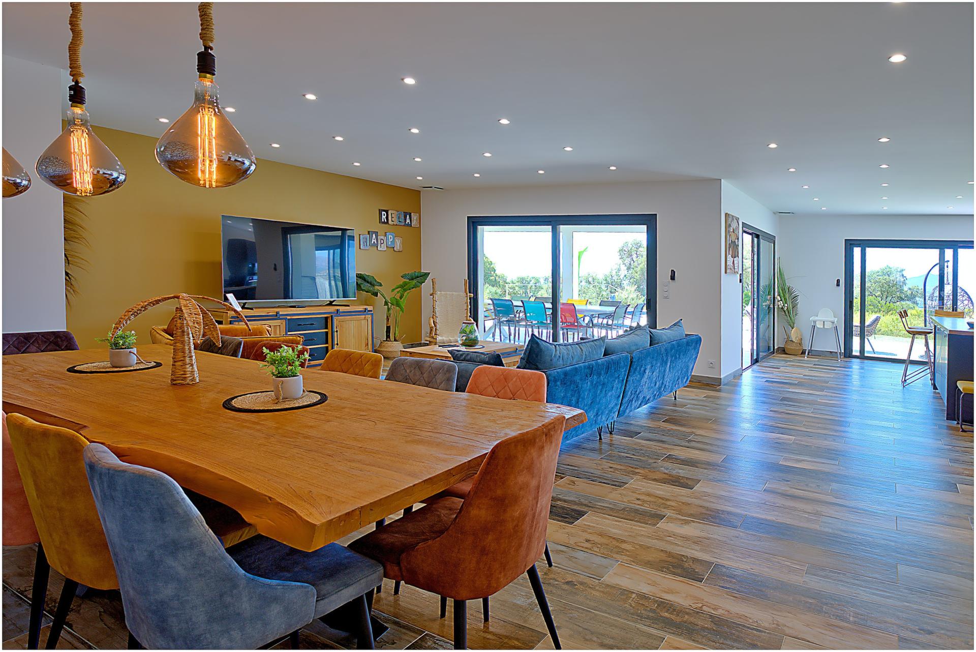 Miniature photo - 2 / 20