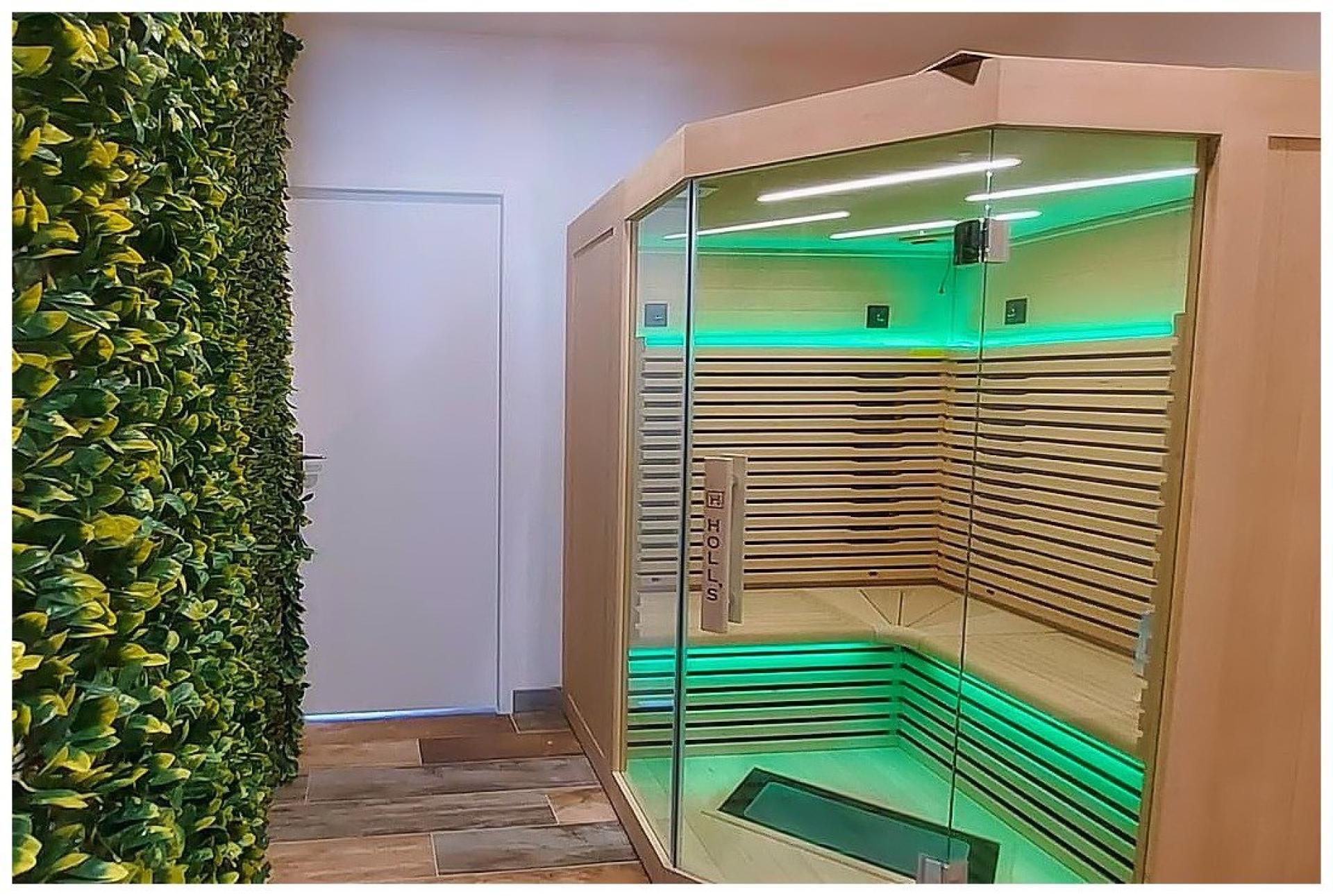 Miniature photo - 16 / 20