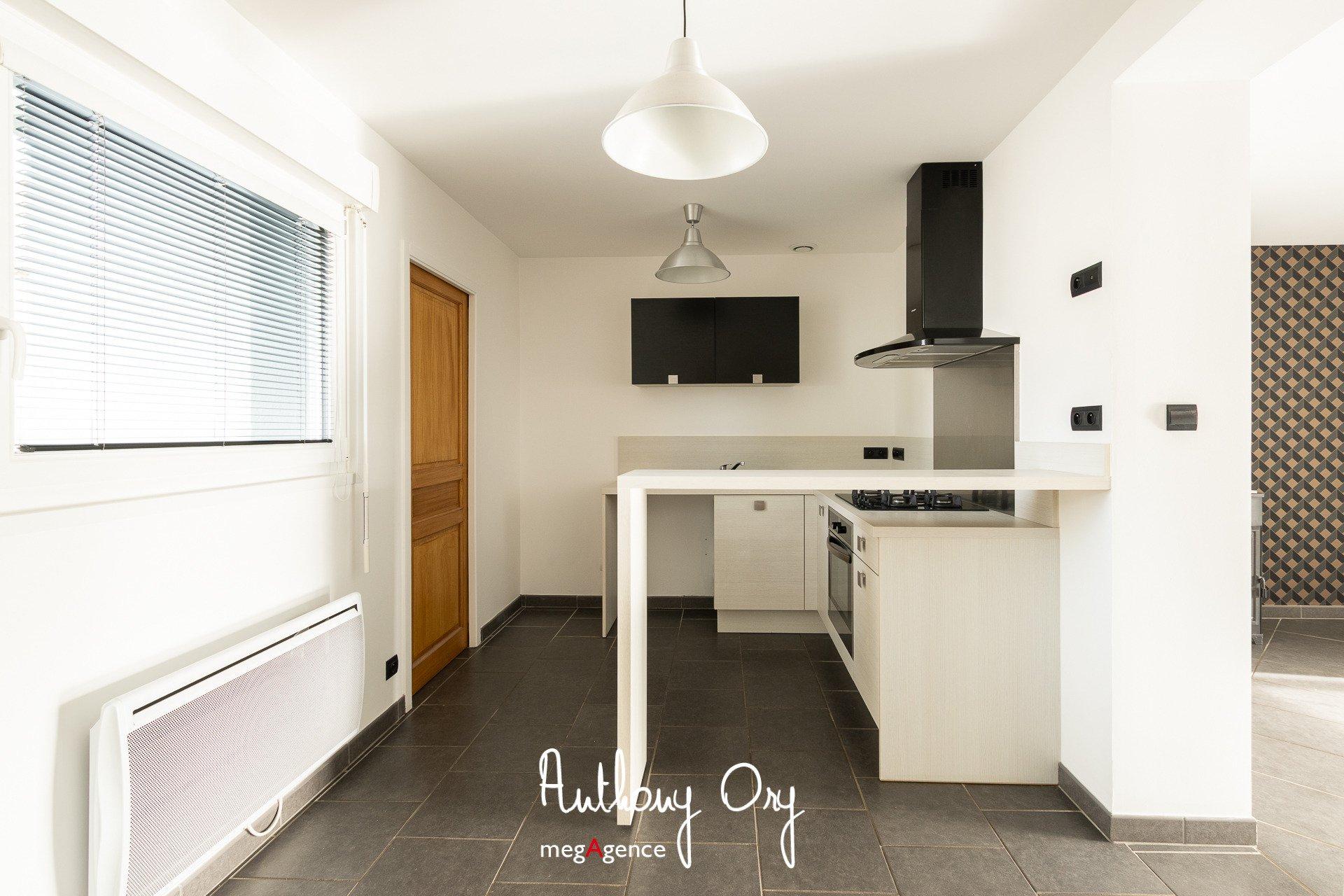 Miniature photo - 2 / 13