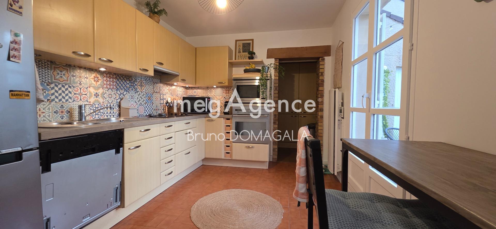 Miniature photo - 2 / 13