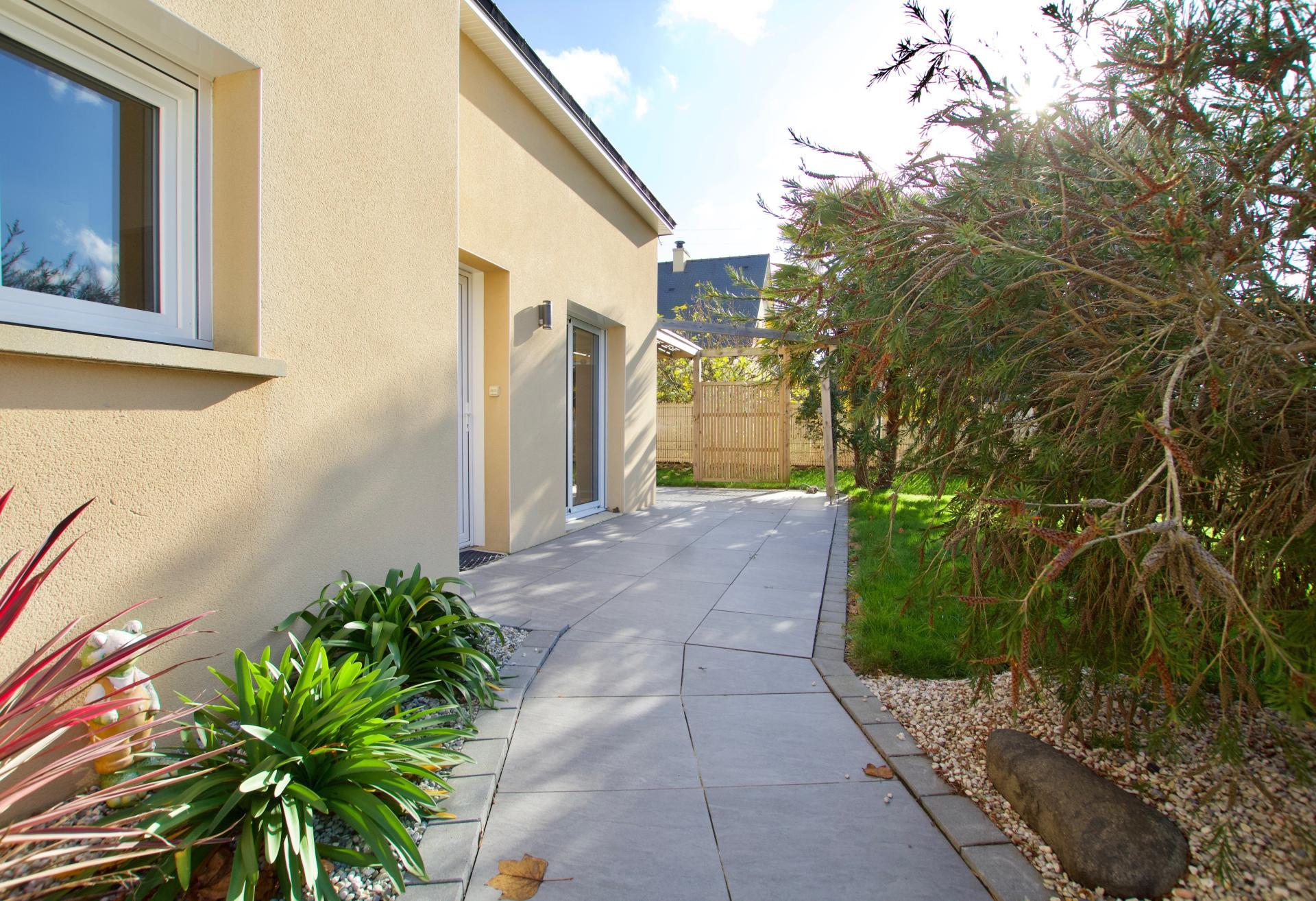 Miniature photo - 2 / 10