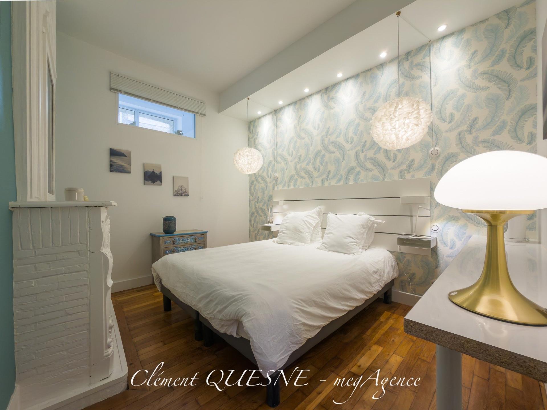 Miniature photo - 9 / 17