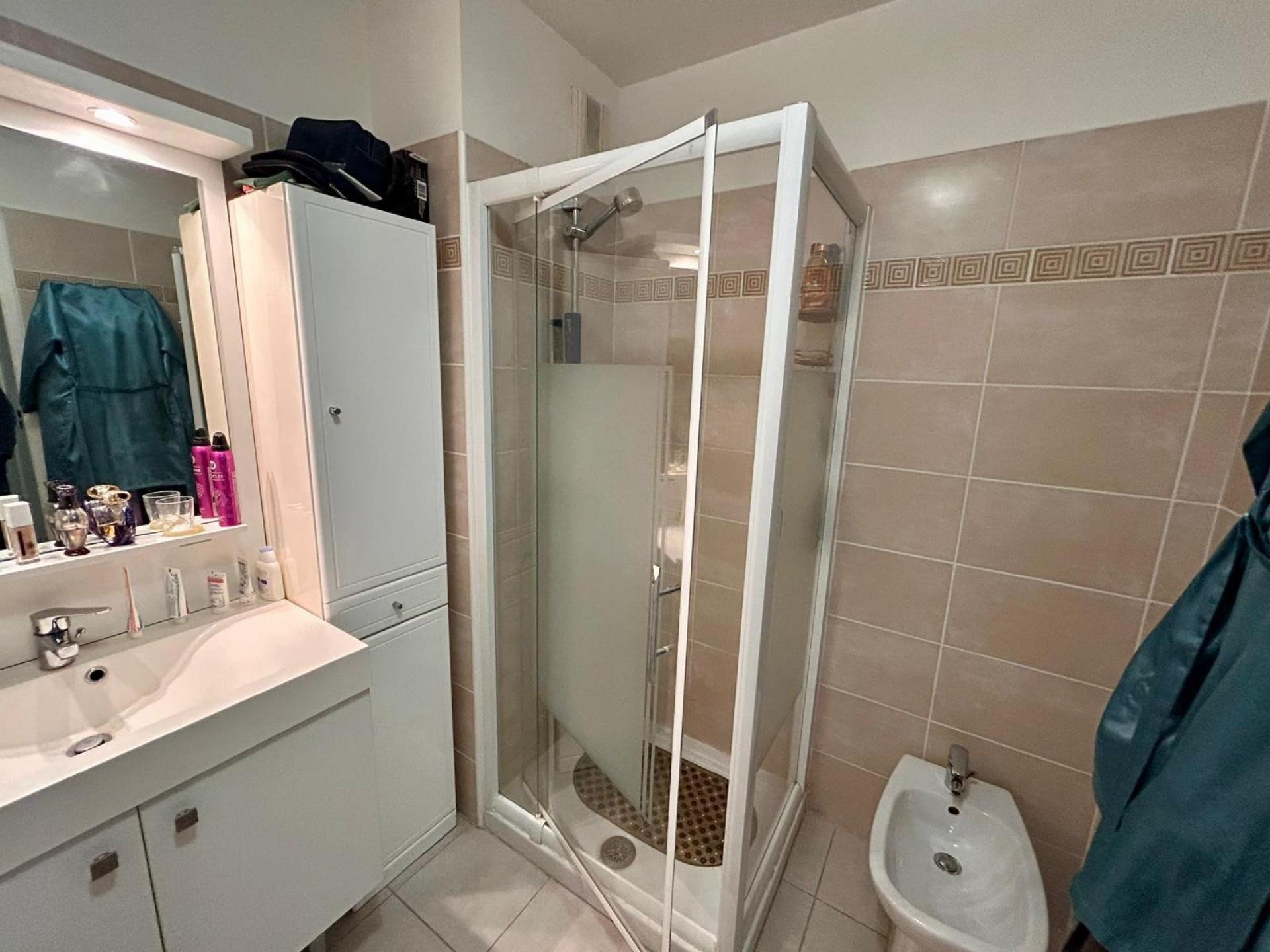 Miniature photo - 6 / 6