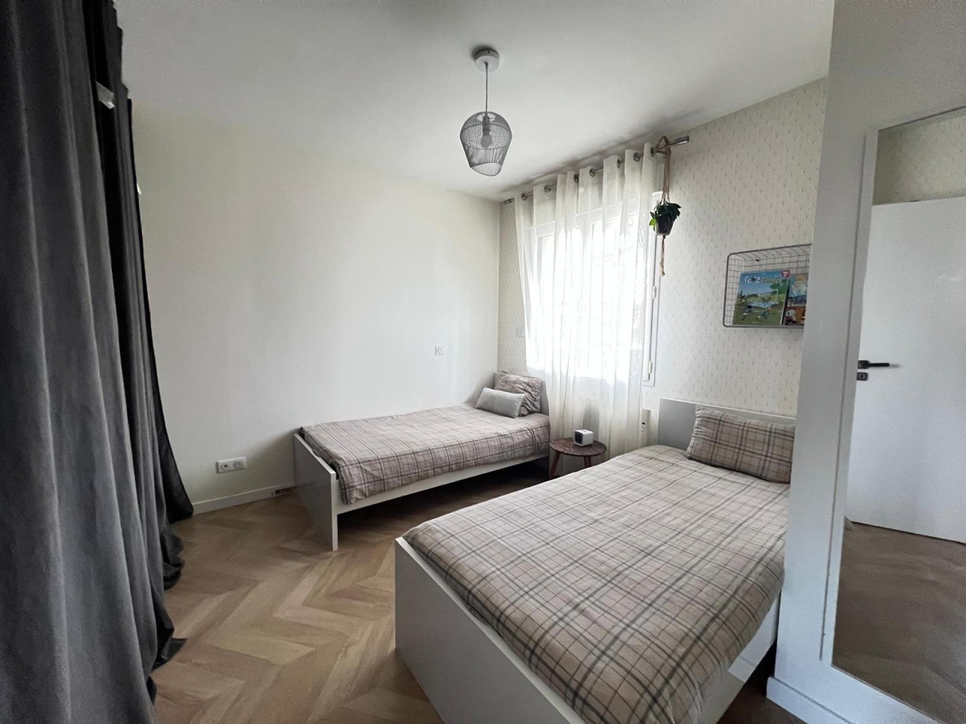 Miniature photo - 6 / 12