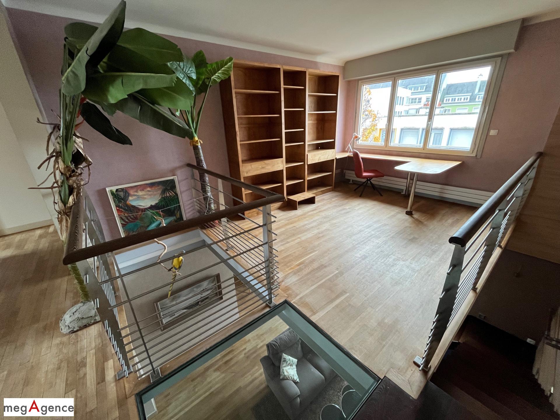 Miniature photo - 5 / 16