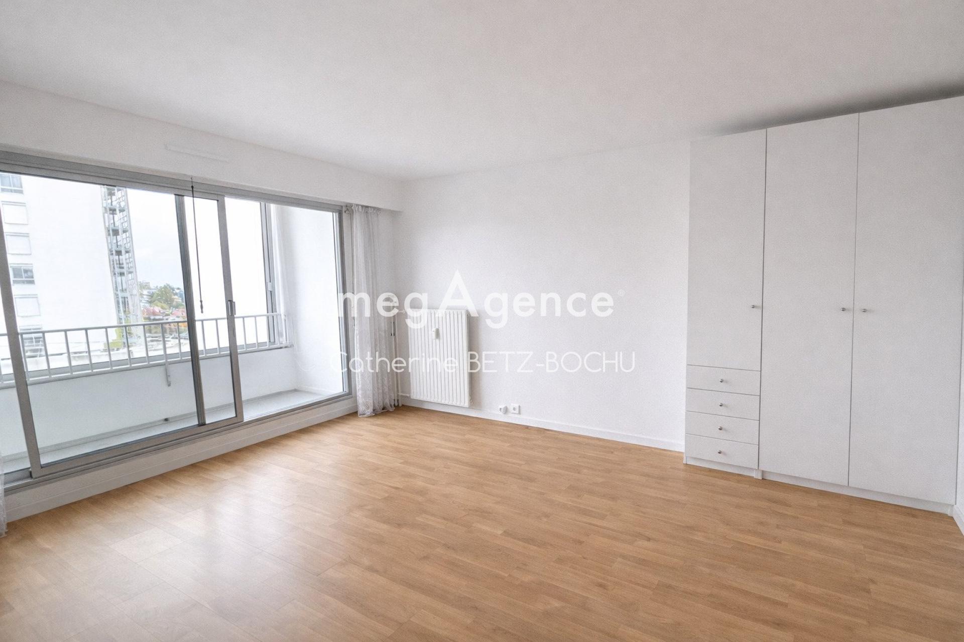 Miniature photo - 8 / 11