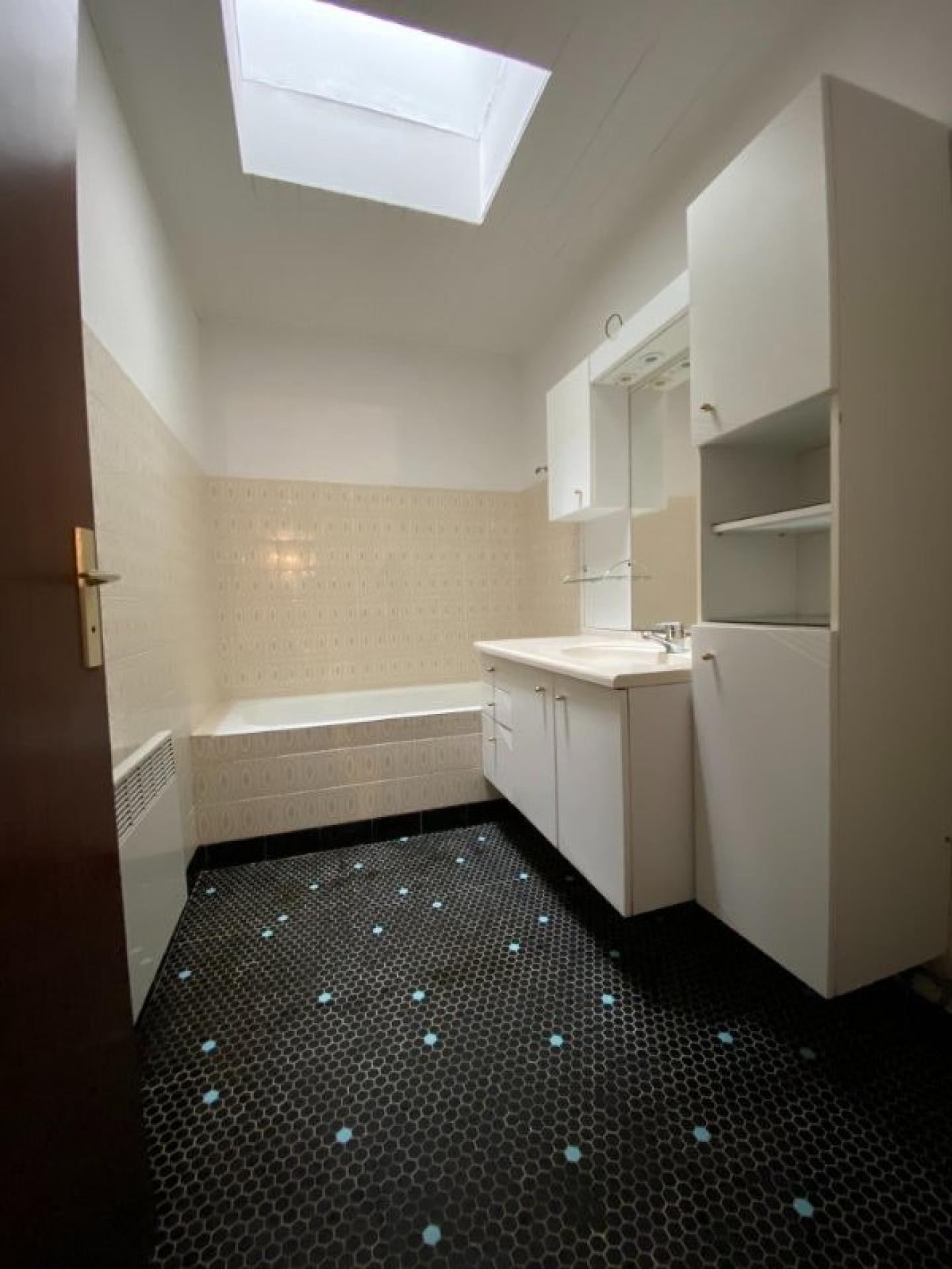 Miniature photo - 7 / 16