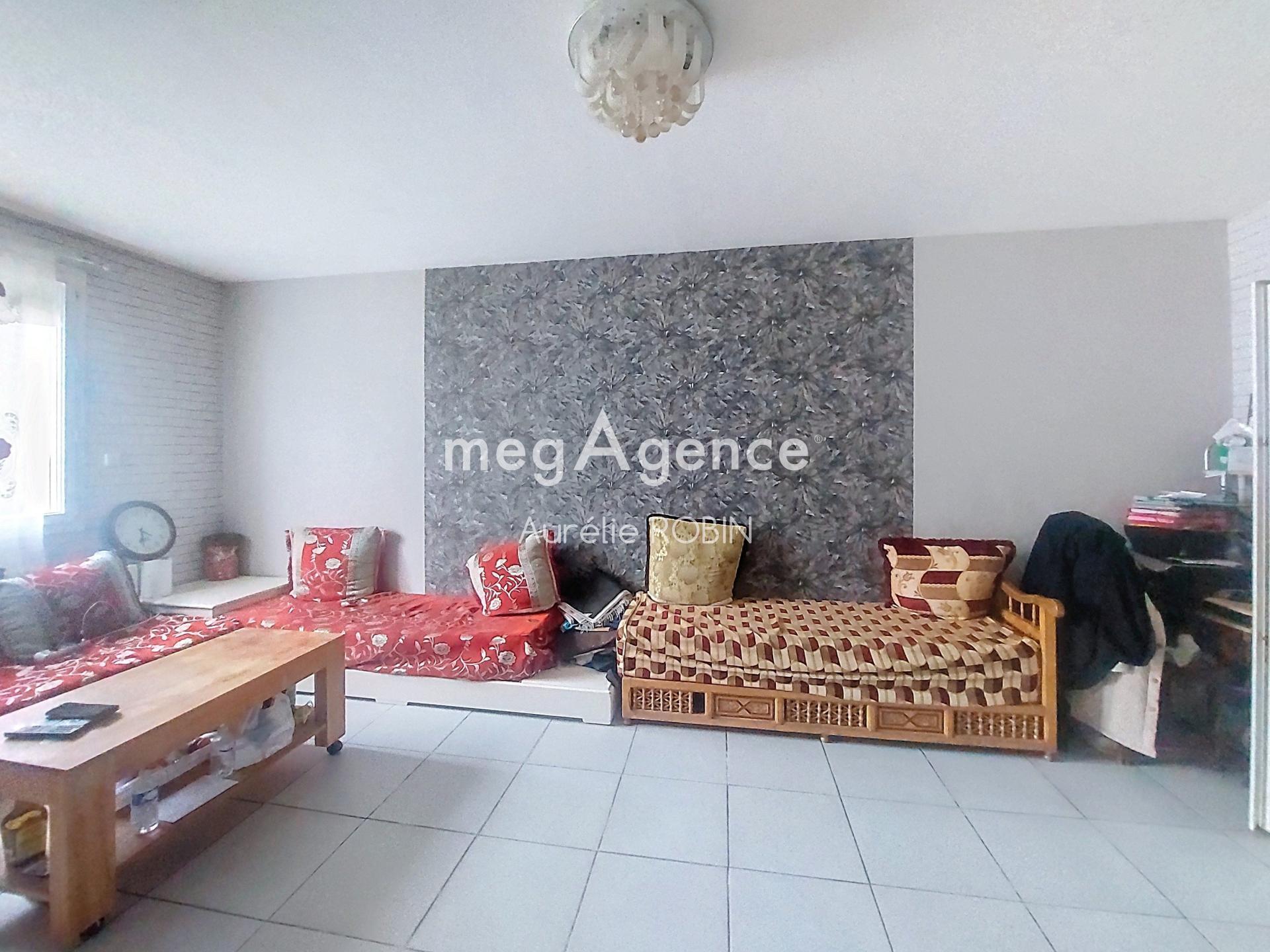 Miniature photo - 2 / 10