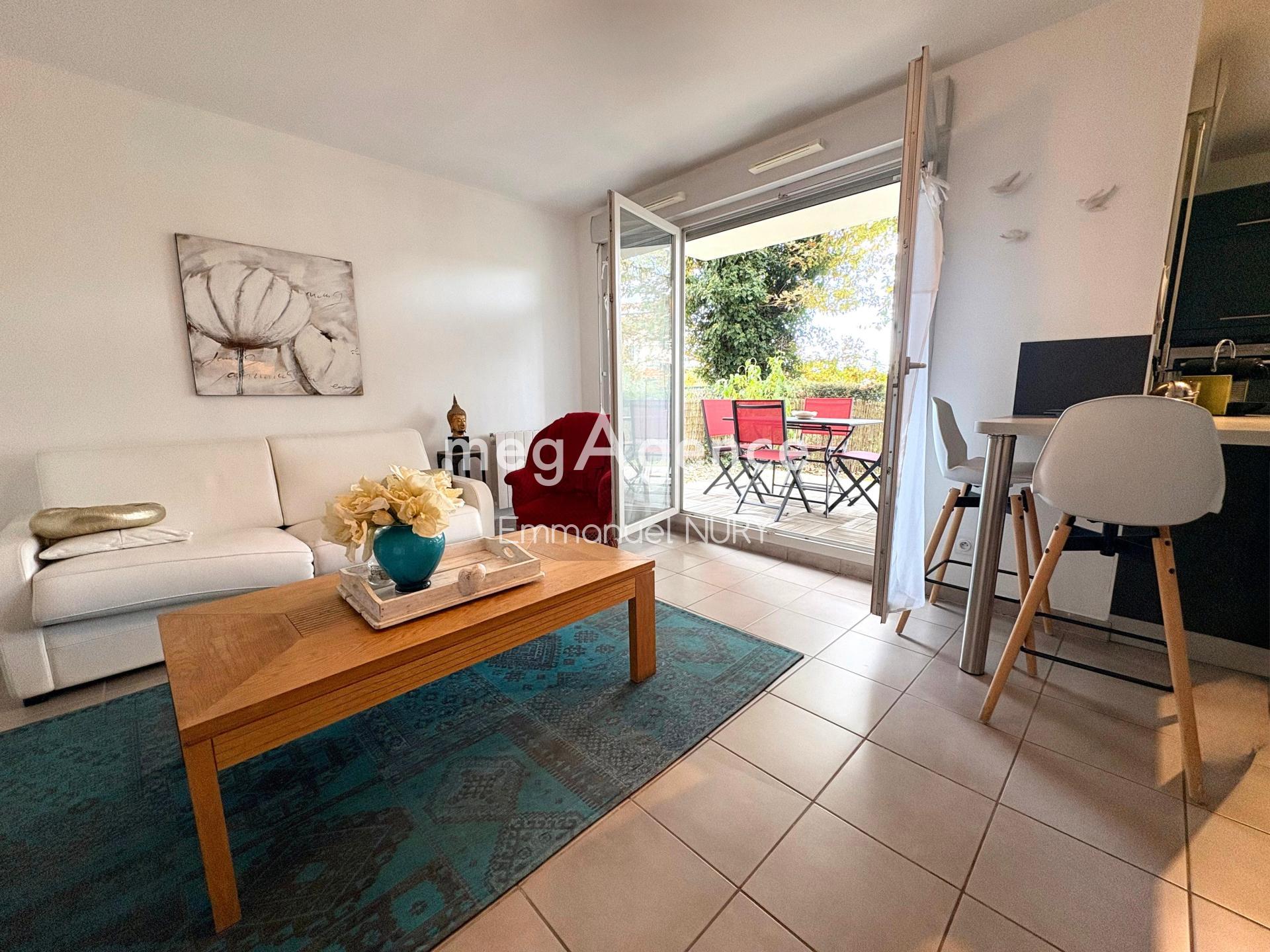 Miniature photo - 4 / 10