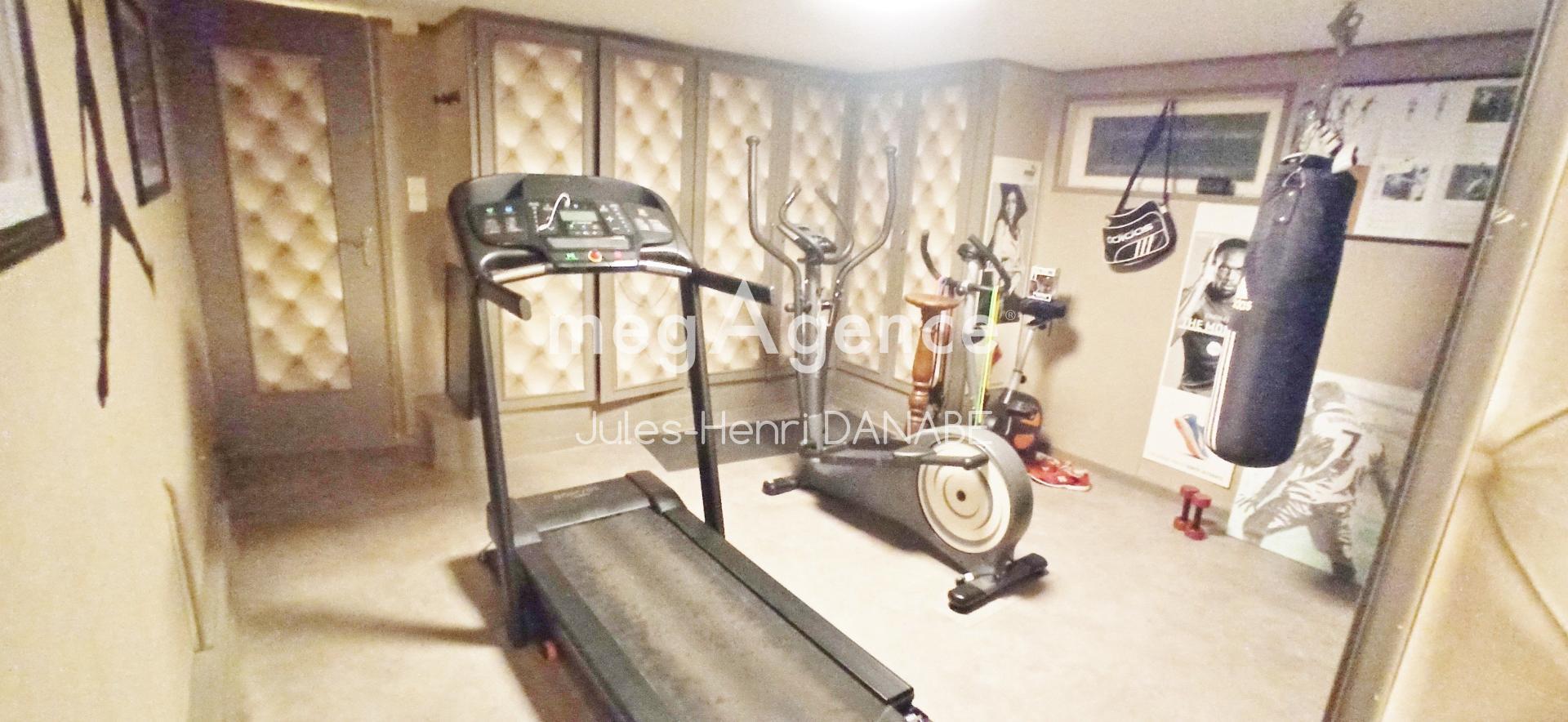 Miniature photo - 12 / 18