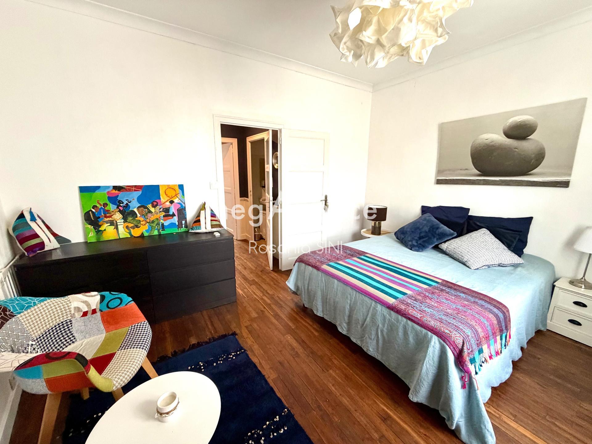 Miniature photo - 10 / 12