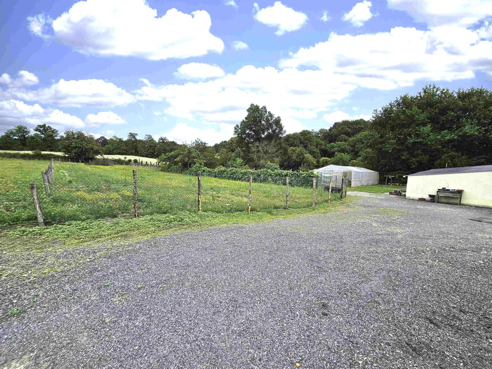 Miniature photo - 15 / 16