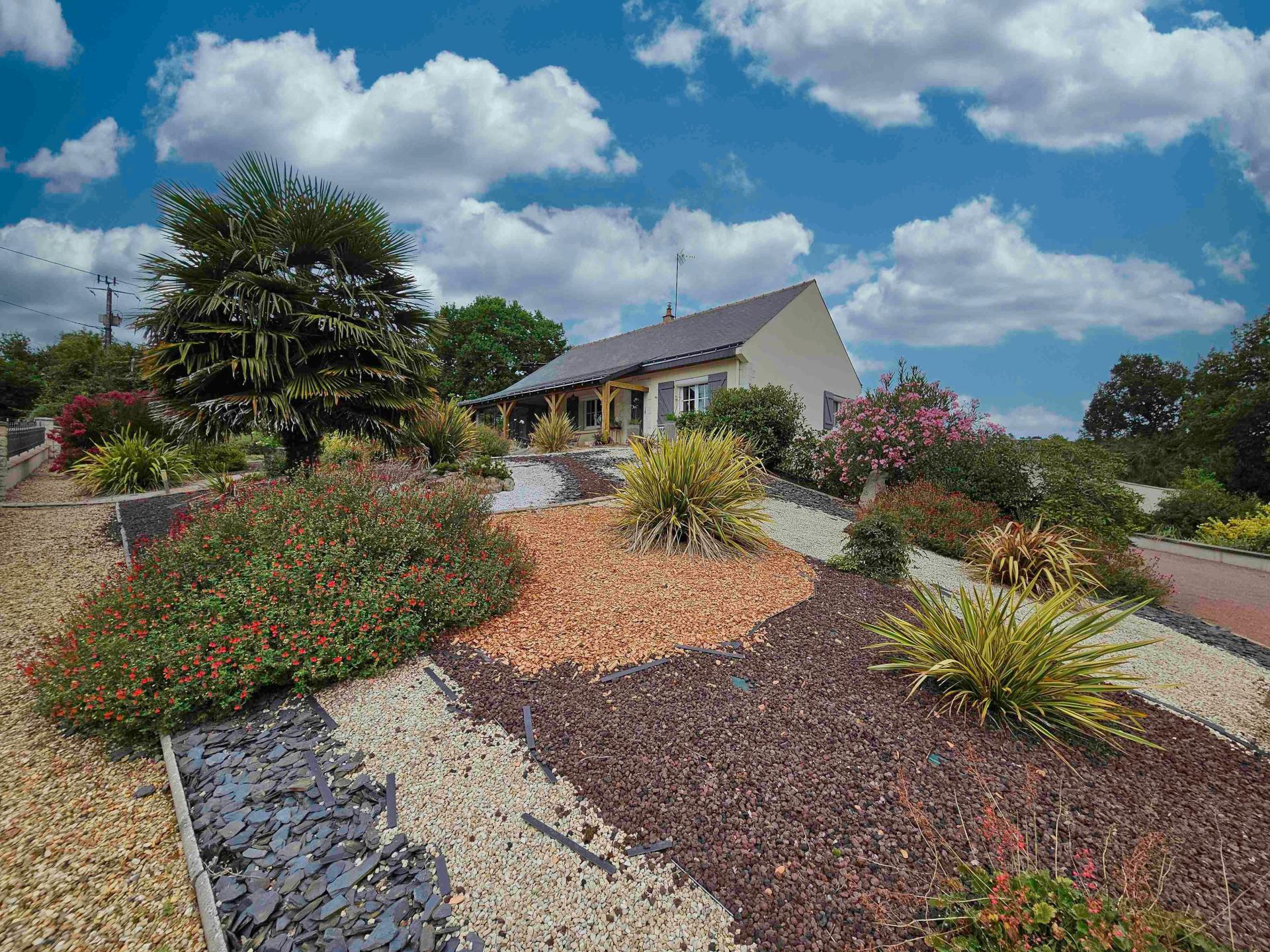 Miniature photo - 11 / 16