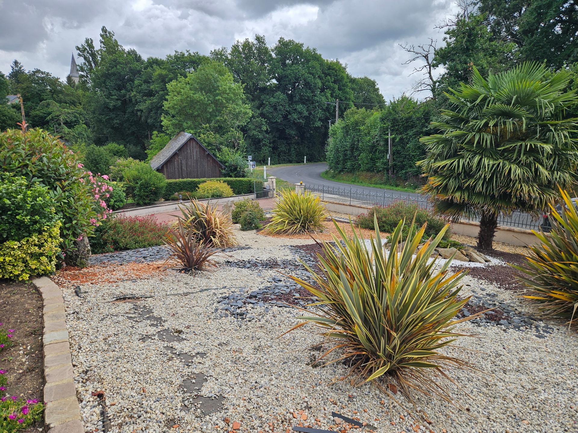 Miniature photo - 12 / 16