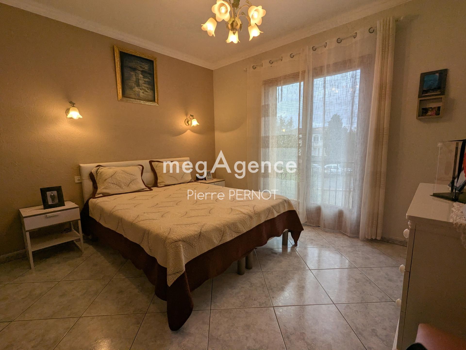 Miniature photo - 3 / 12