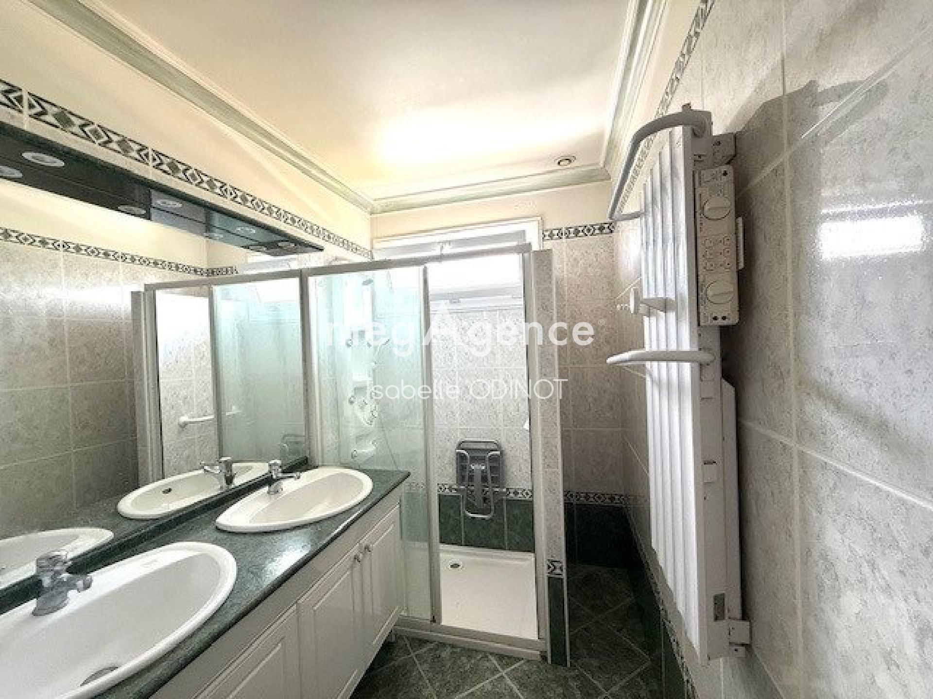 Miniature photo - 12 / 15