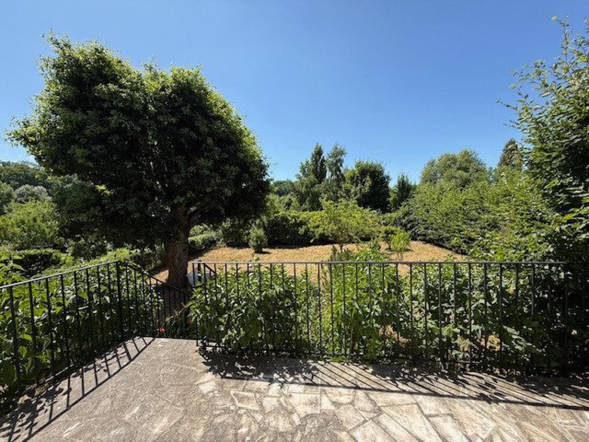 Miniature photo - 2 / 4