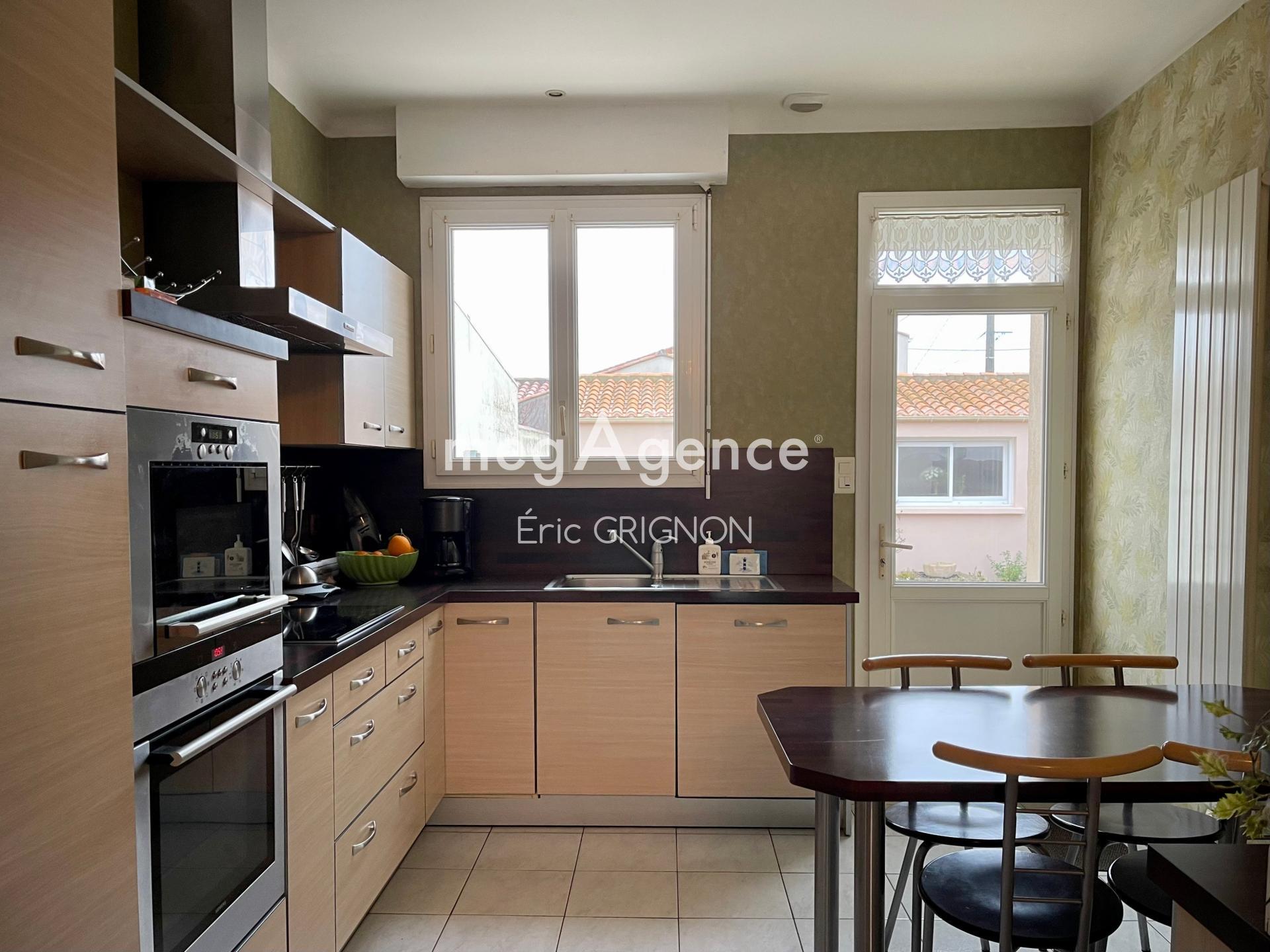 Miniature photo - 2 / 10