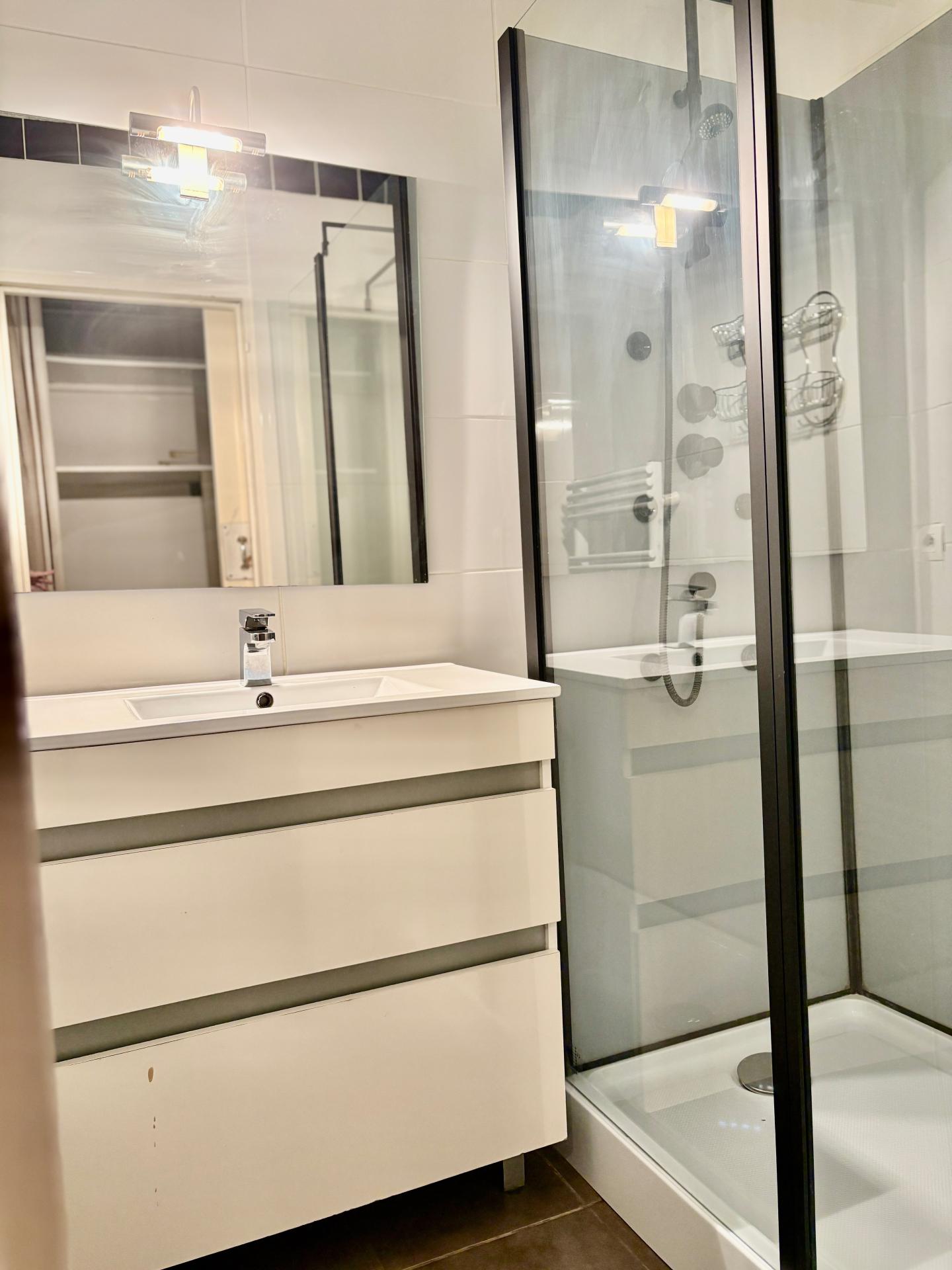 Miniature photo - 3 / 5