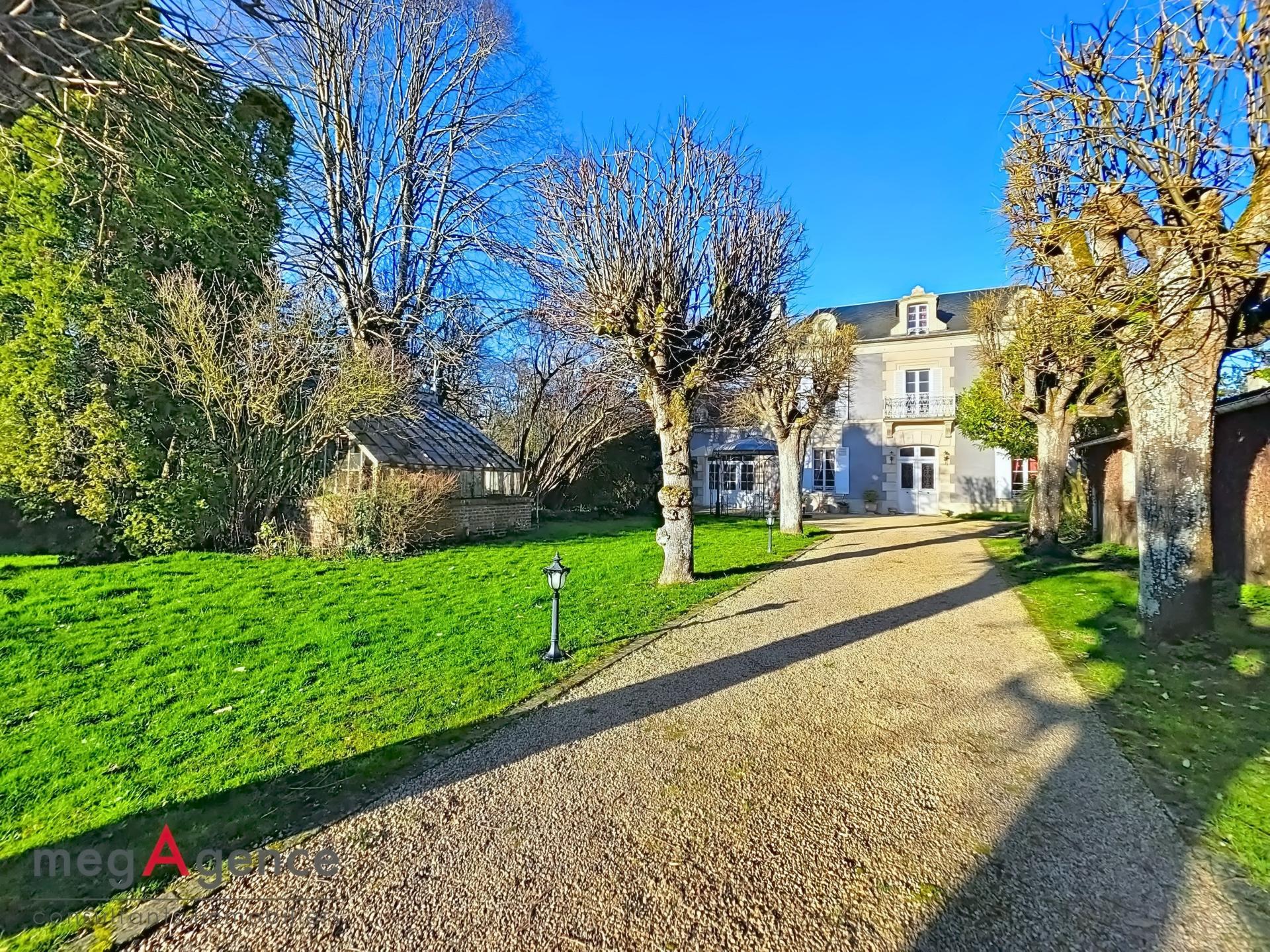 Miniature photo - 2 / 20