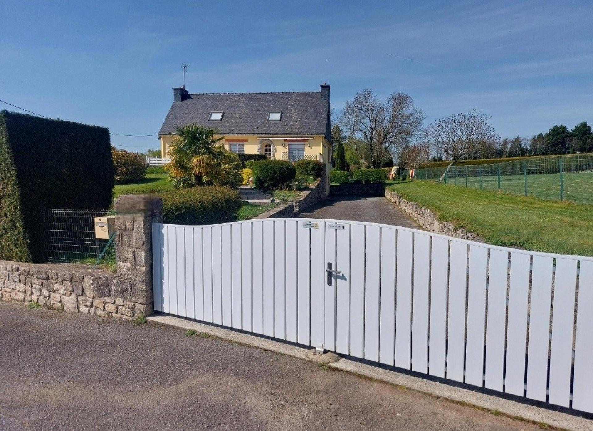 Miniature photo - 2 / 12