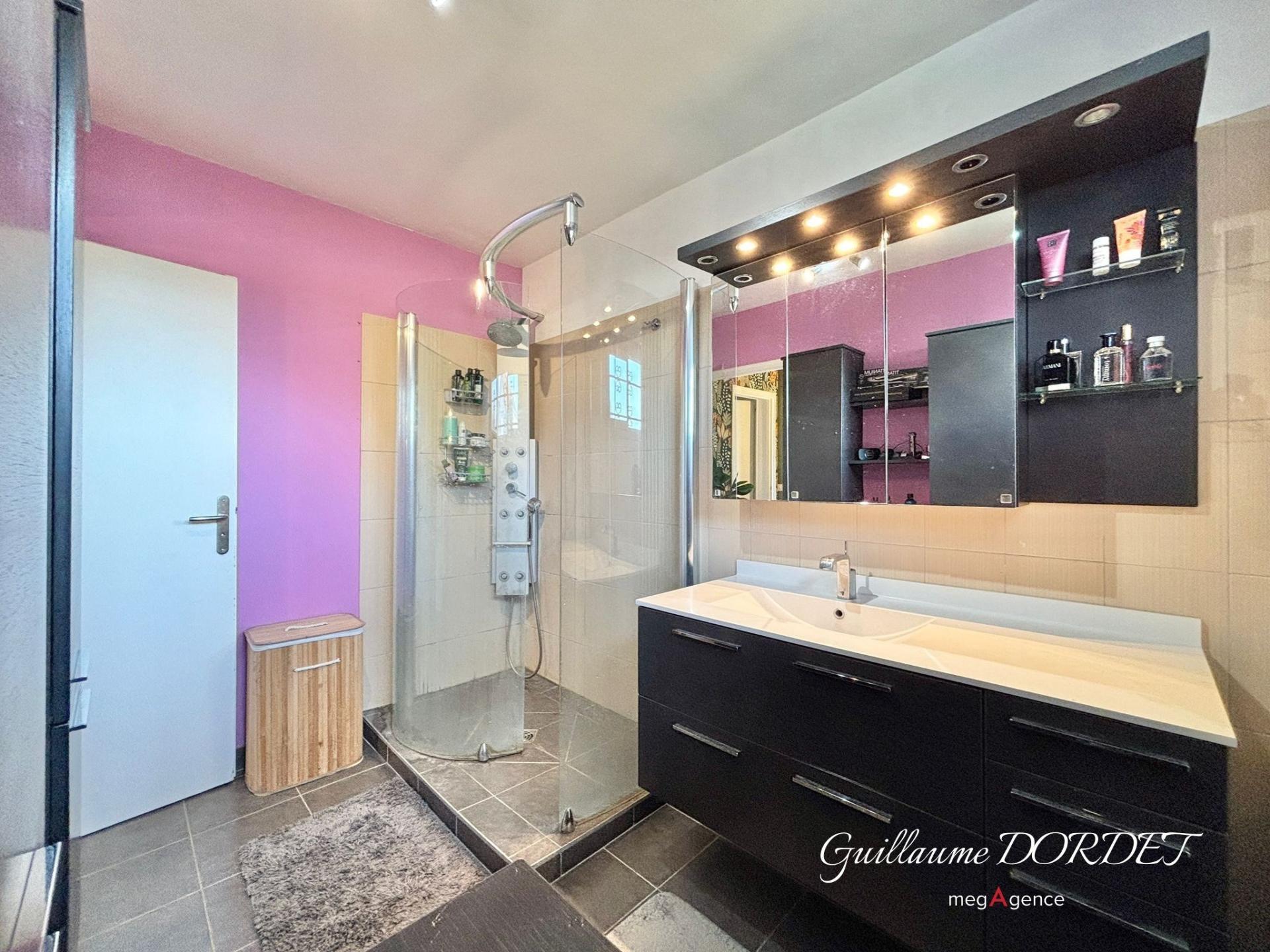 Miniature photo - 11 / 16