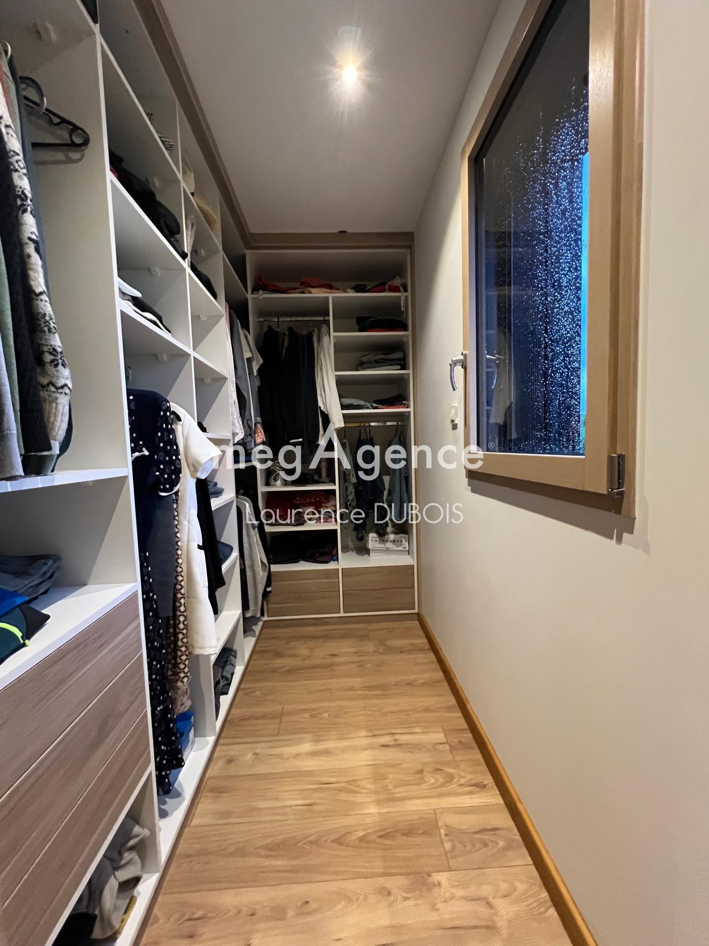 Miniature photo - 13 / 16