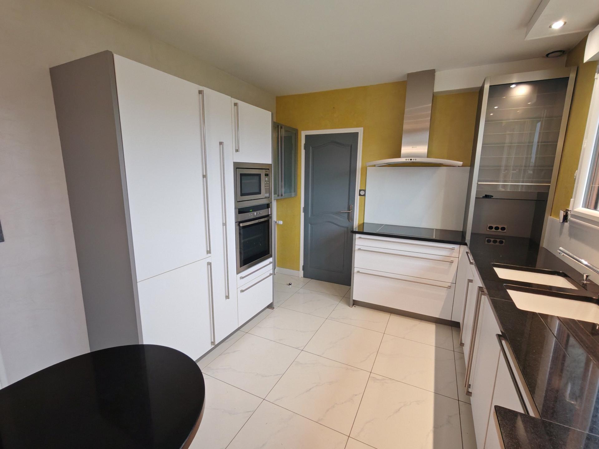 Miniature photo - 4 / 10