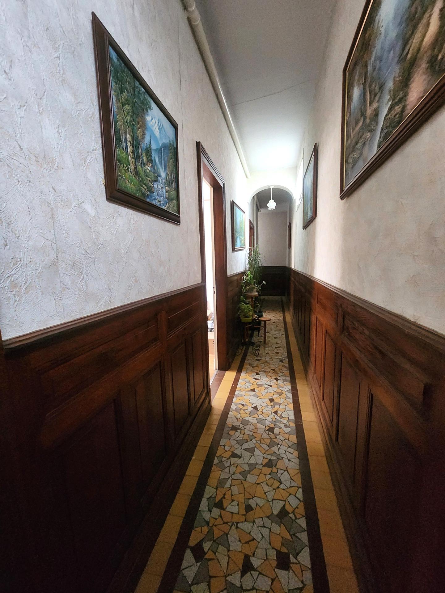 Miniature photo - 4 / 7