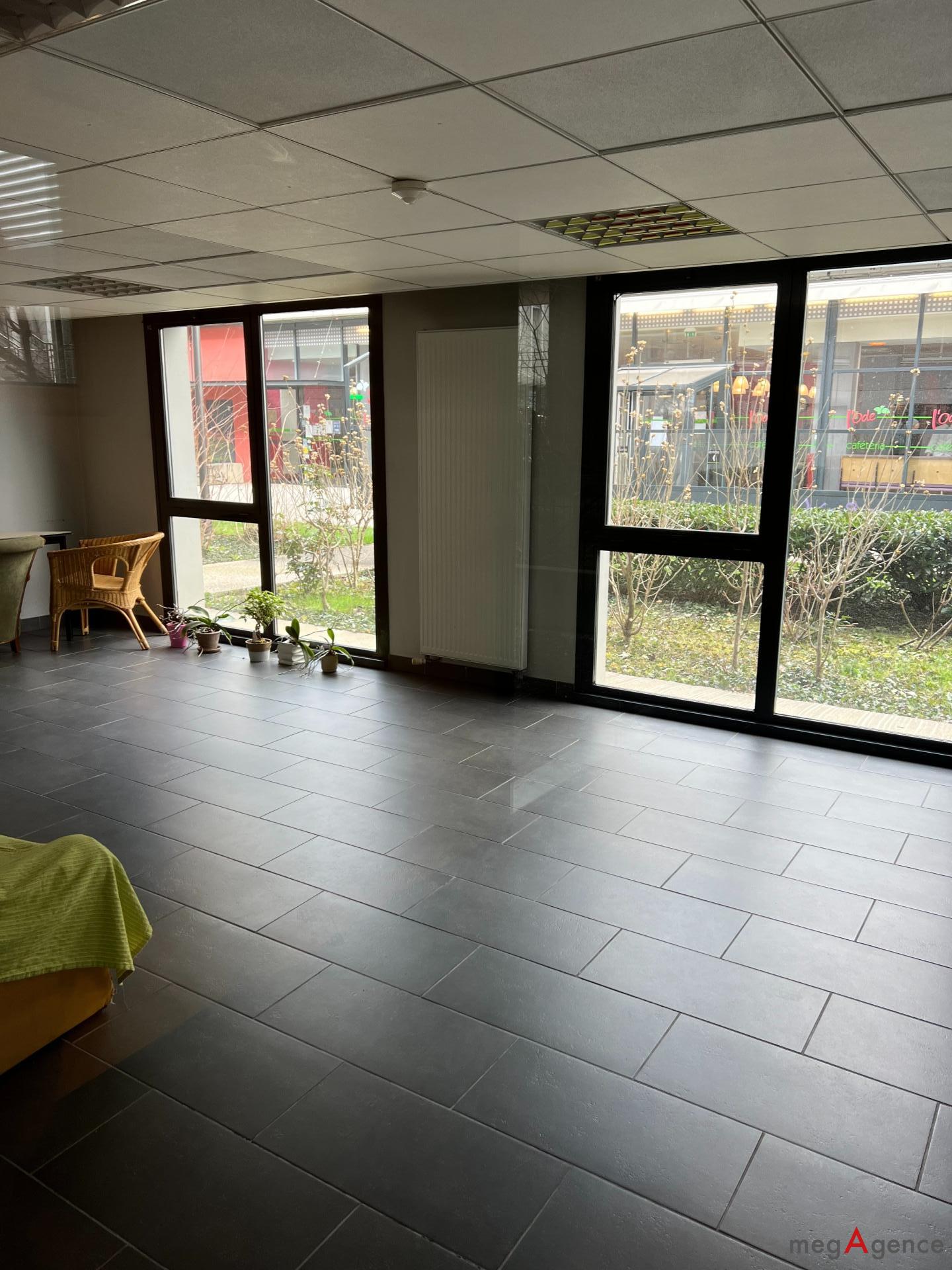 Miniature photo - 10 / 10