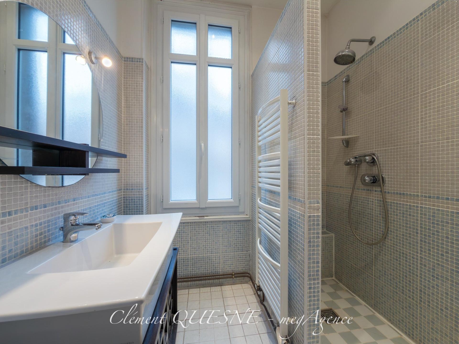 Miniature photo - 17 / 19