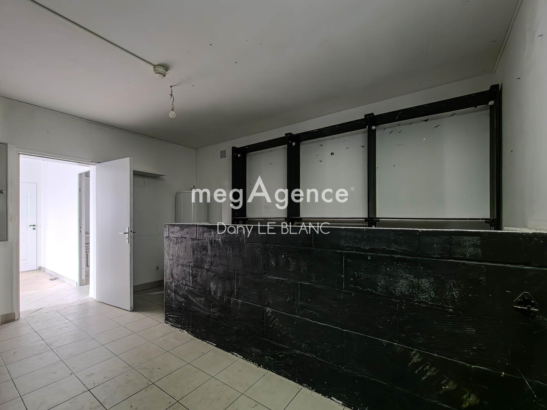 Miniature photo - 2 / 16