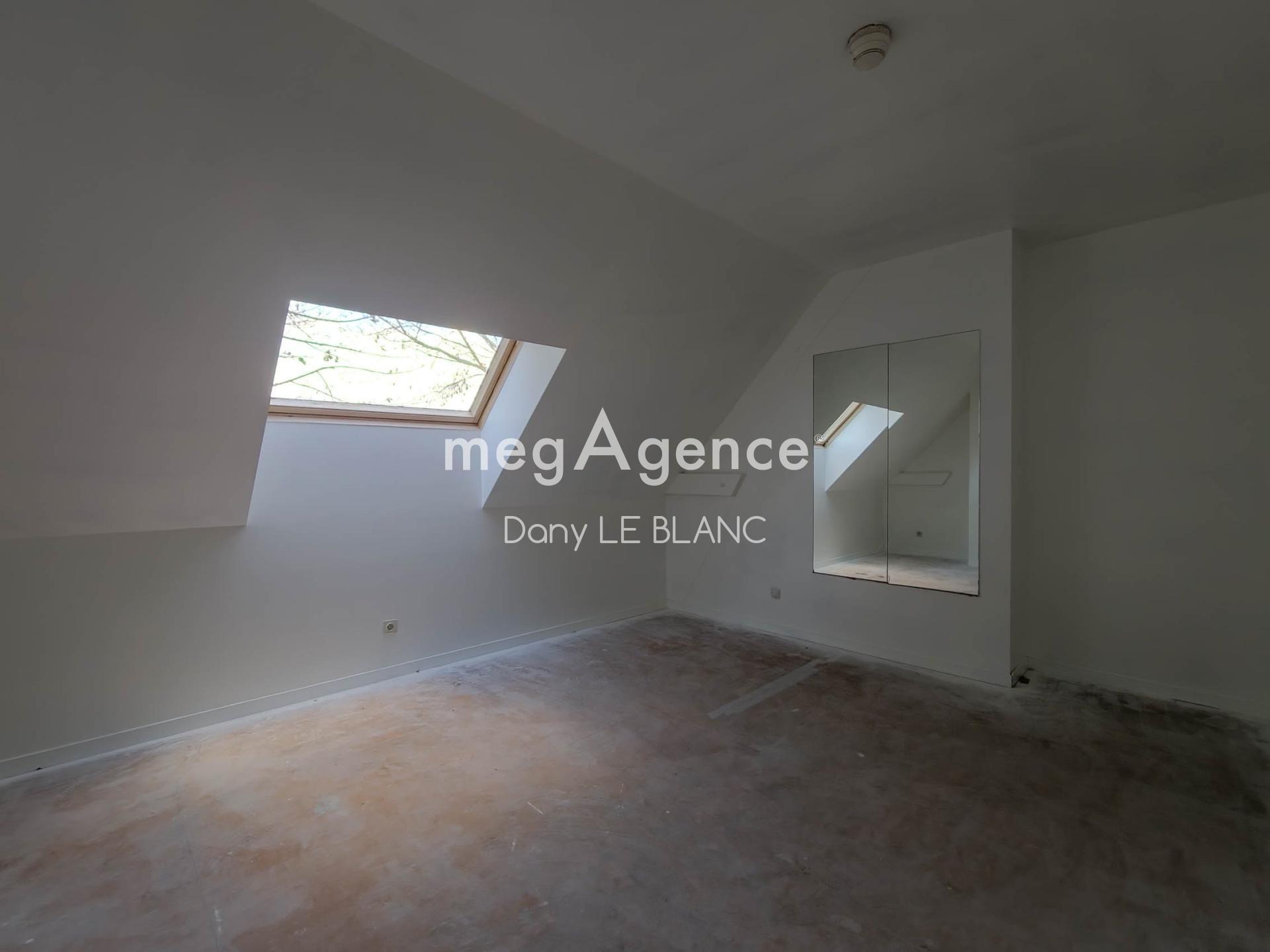 Miniature photo - 12 / 16