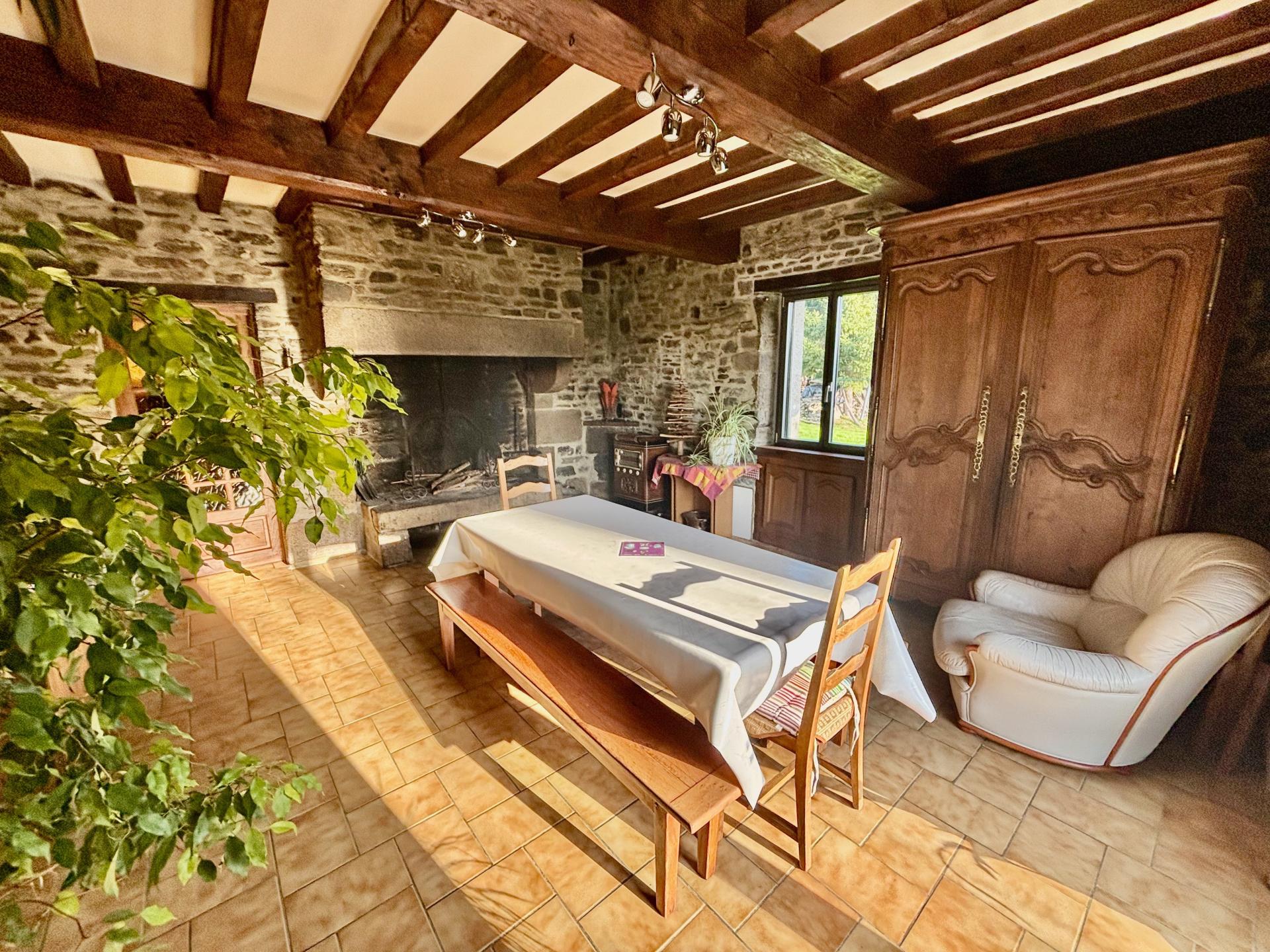 Miniature photo - 2 / 17