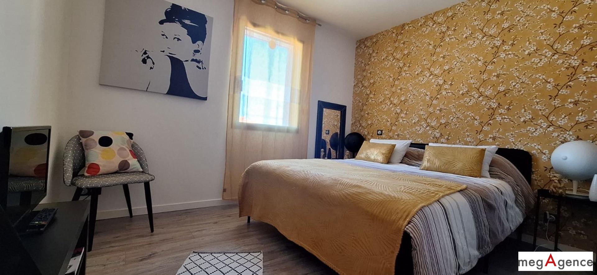 Miniature photo - 5 / 10