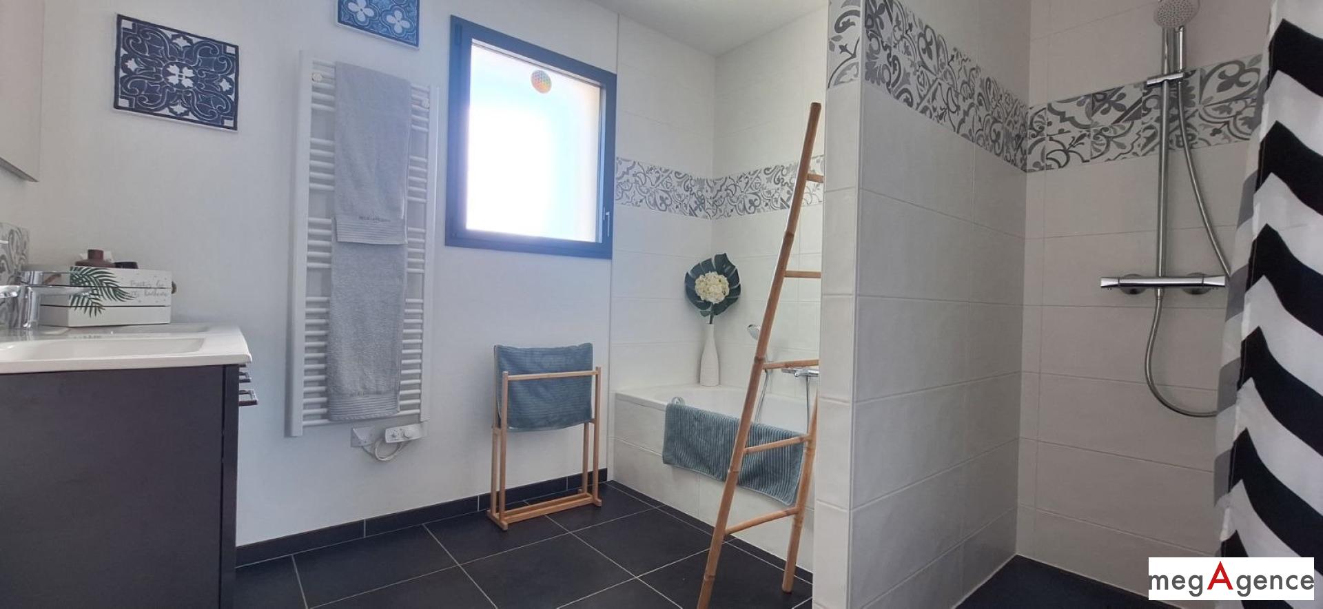 Miniature photo - 8 / 10