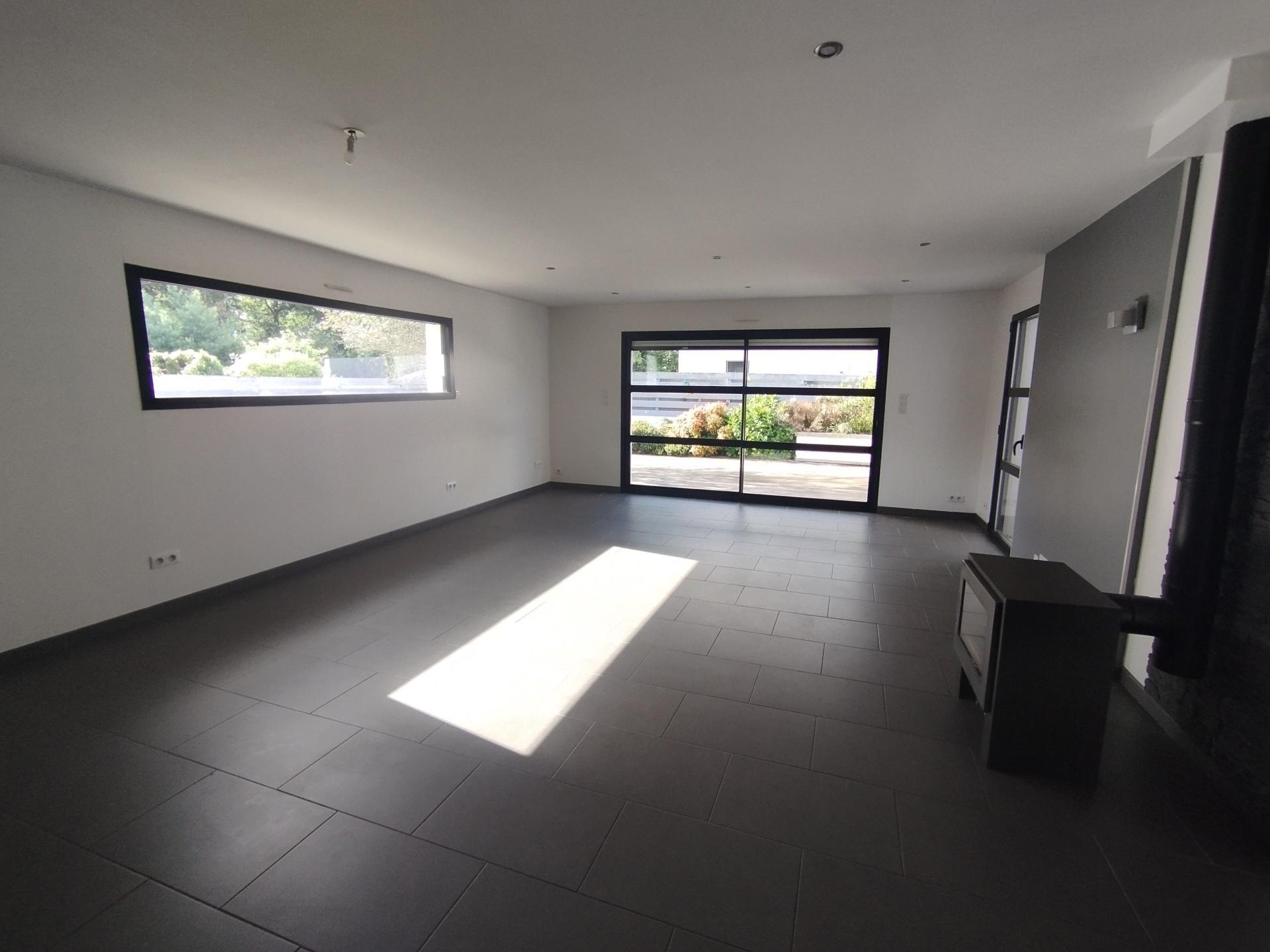 Miniature photo - 2 / 10