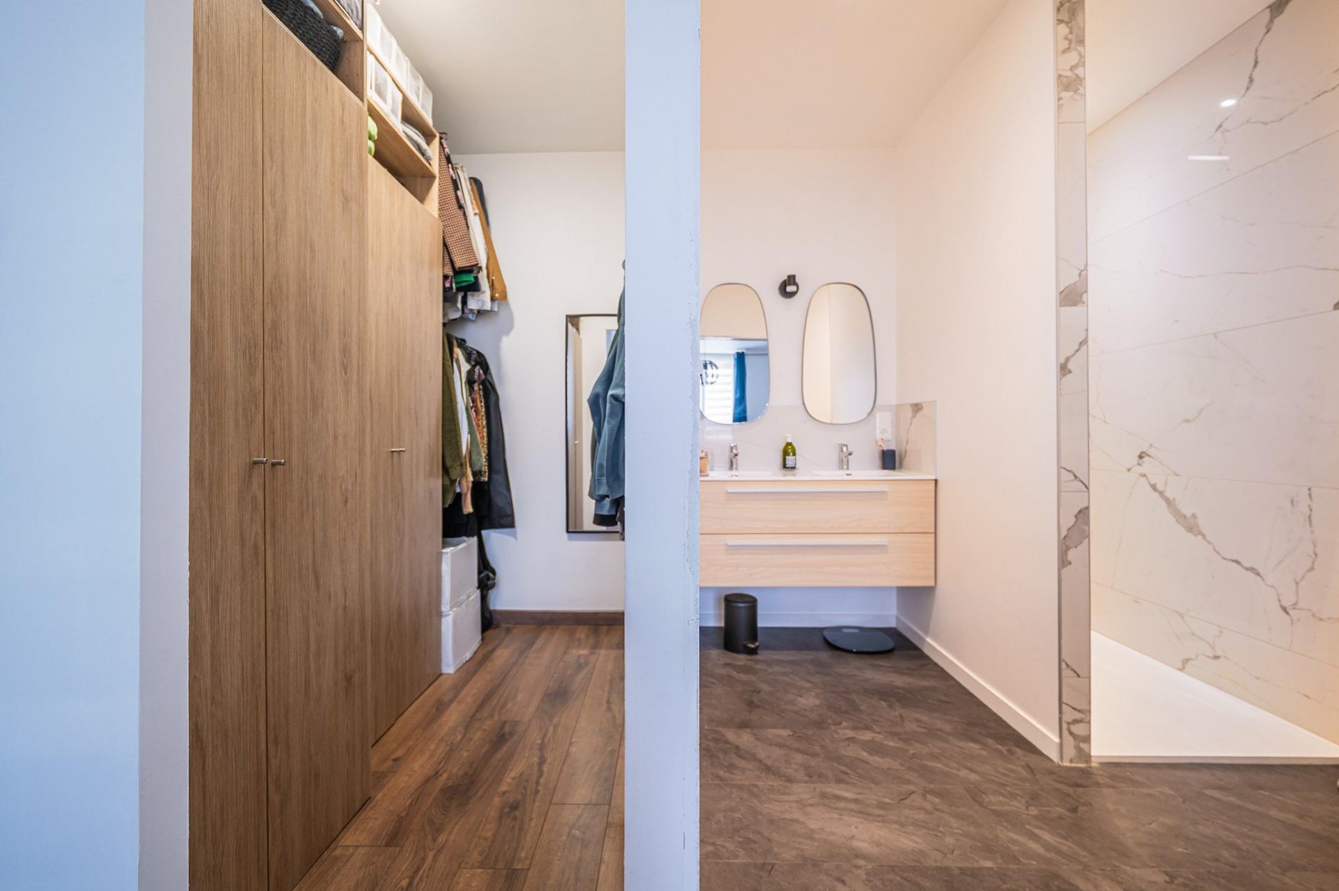 Miniature photo - 5 / 11