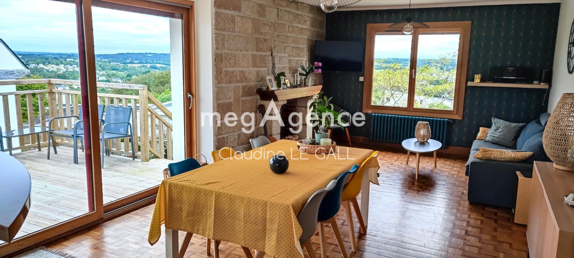 Miniature photo - 2 / 17