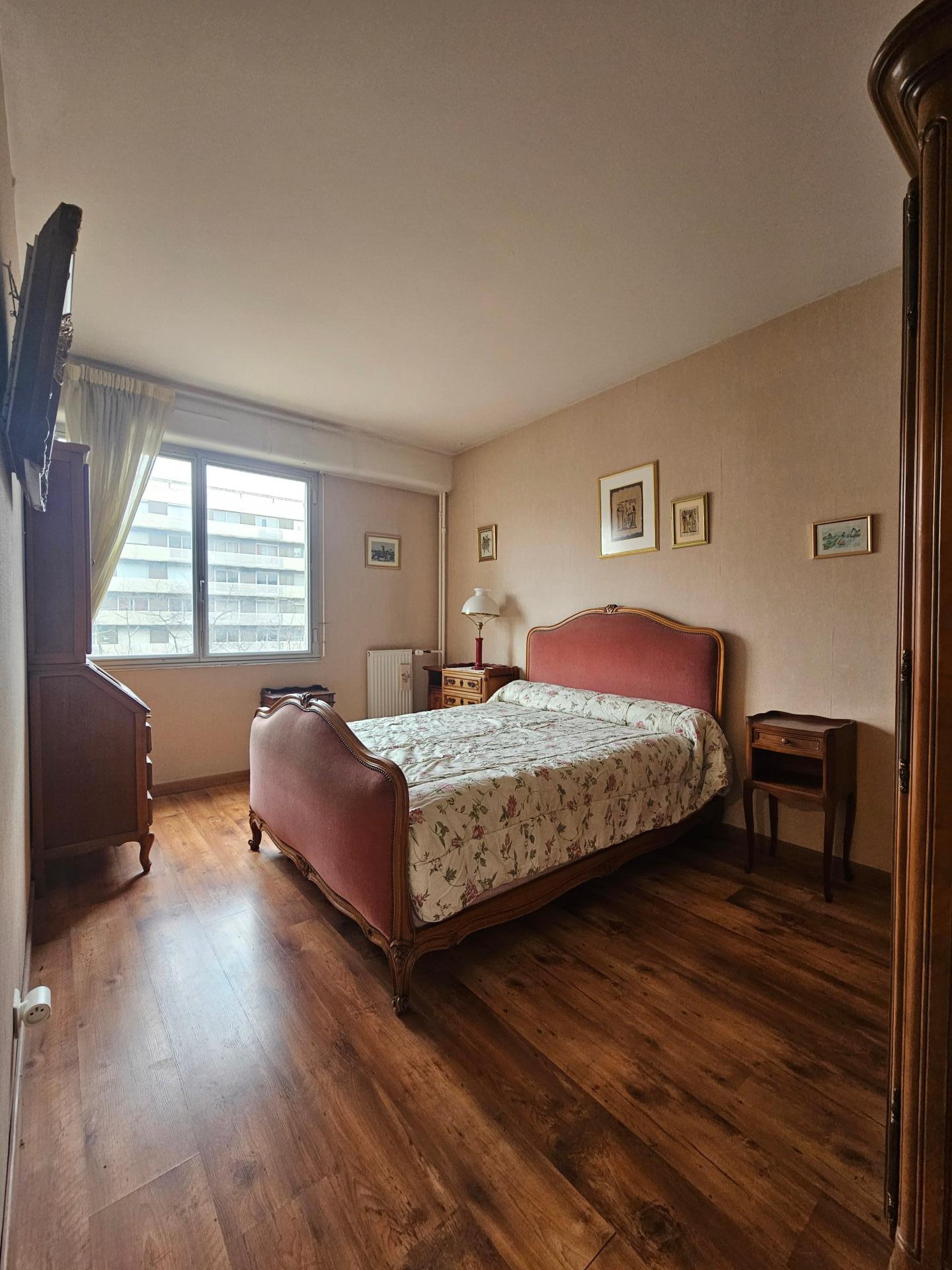 Miniature photo - 5 / 8