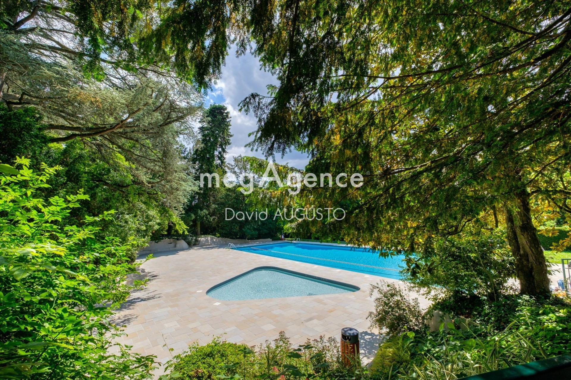 Miniature photo - 8 / 11