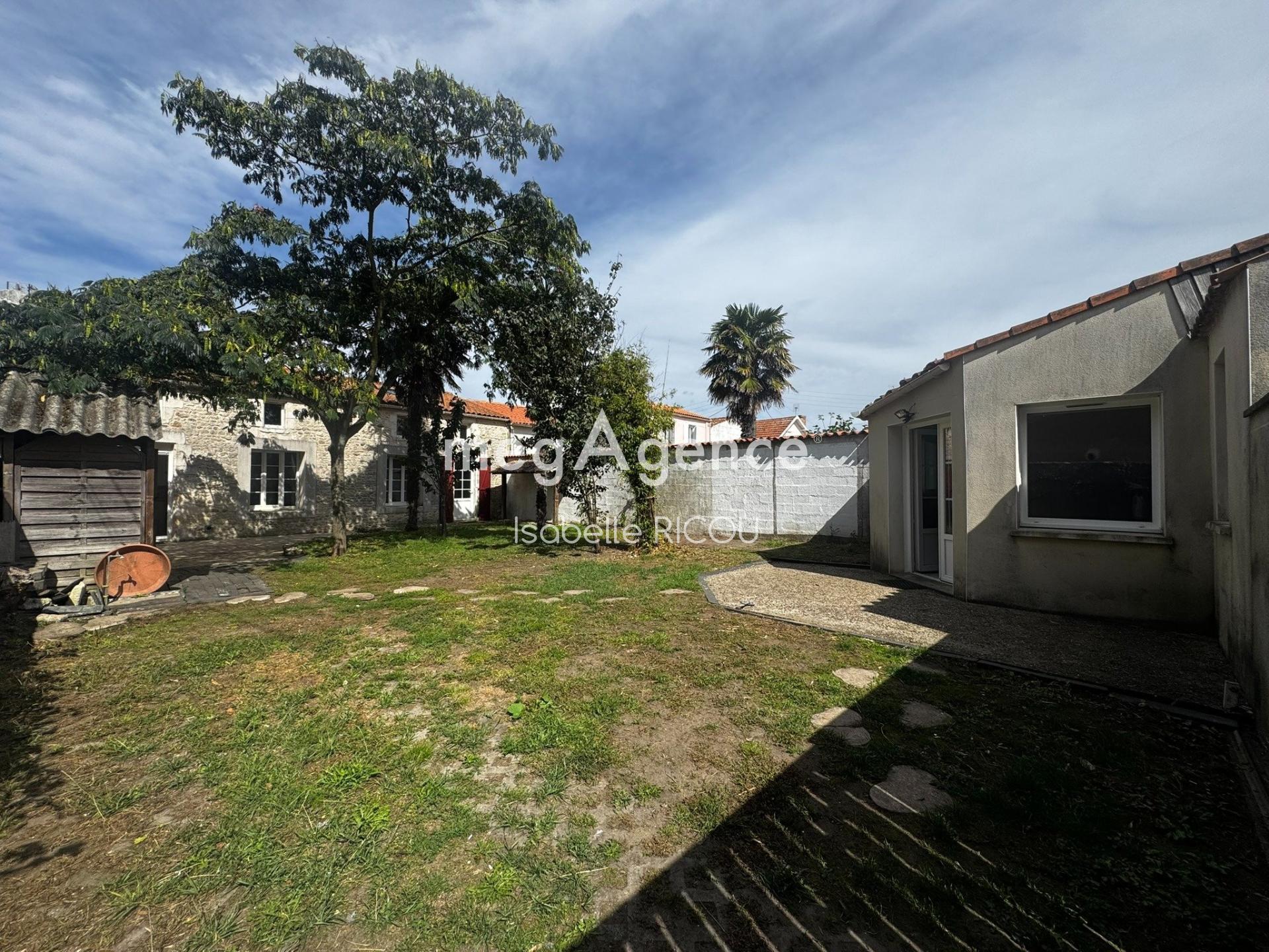 Miniature photo - 2 / 16