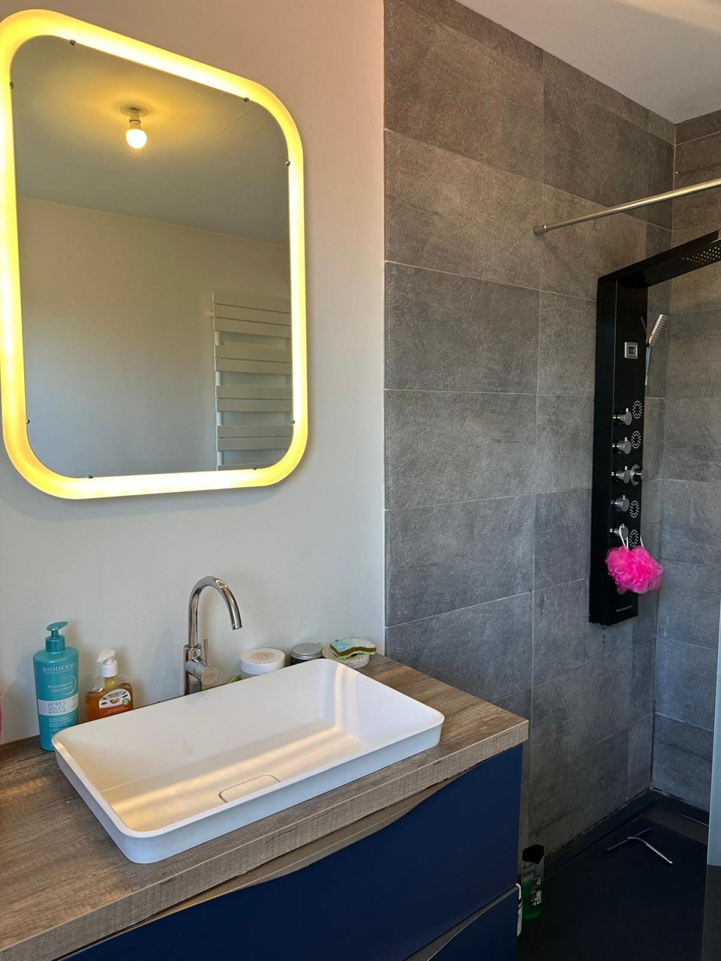 Miniature photo - 6 / 12