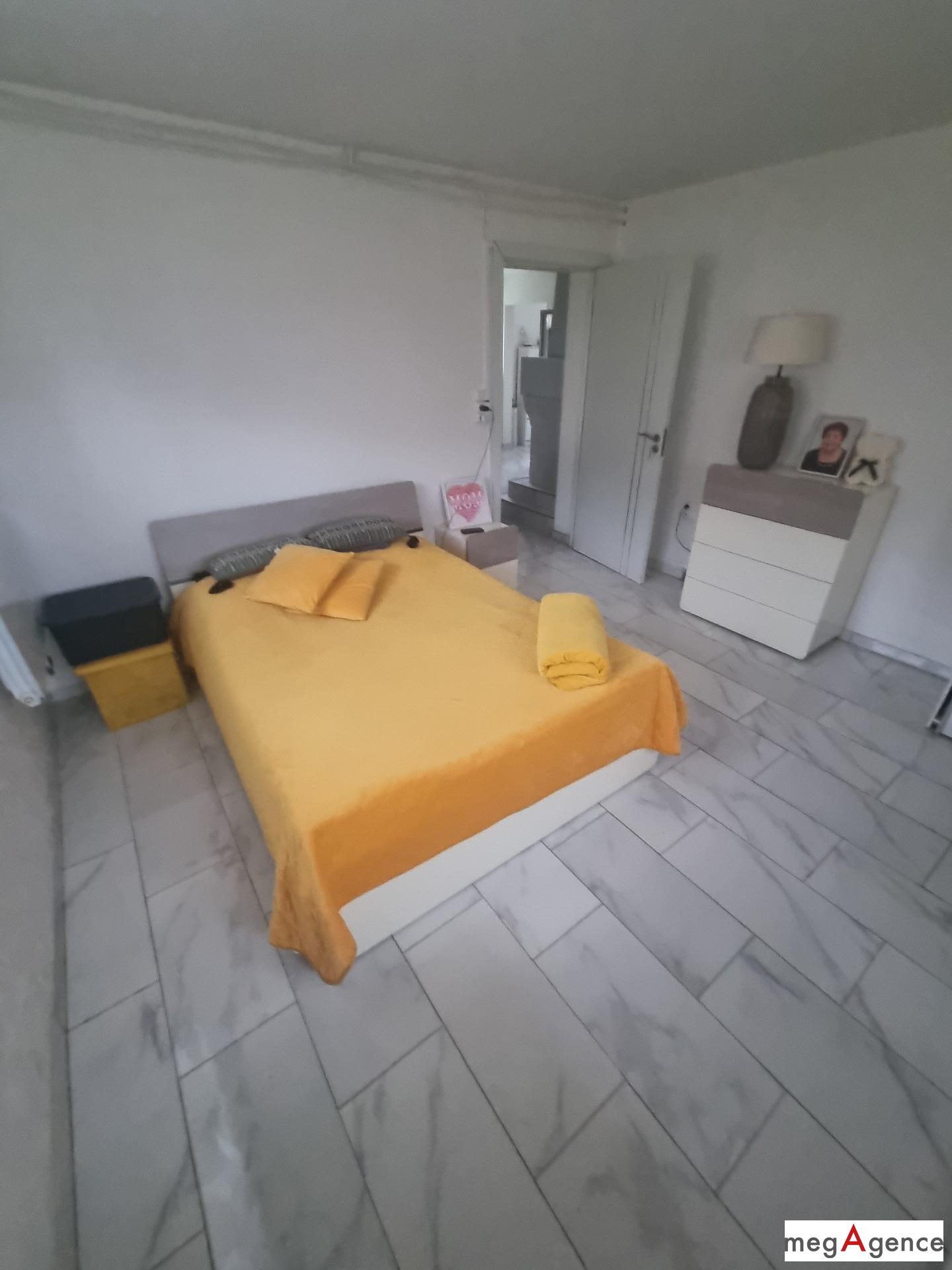 Miniature photo - 8 / 10