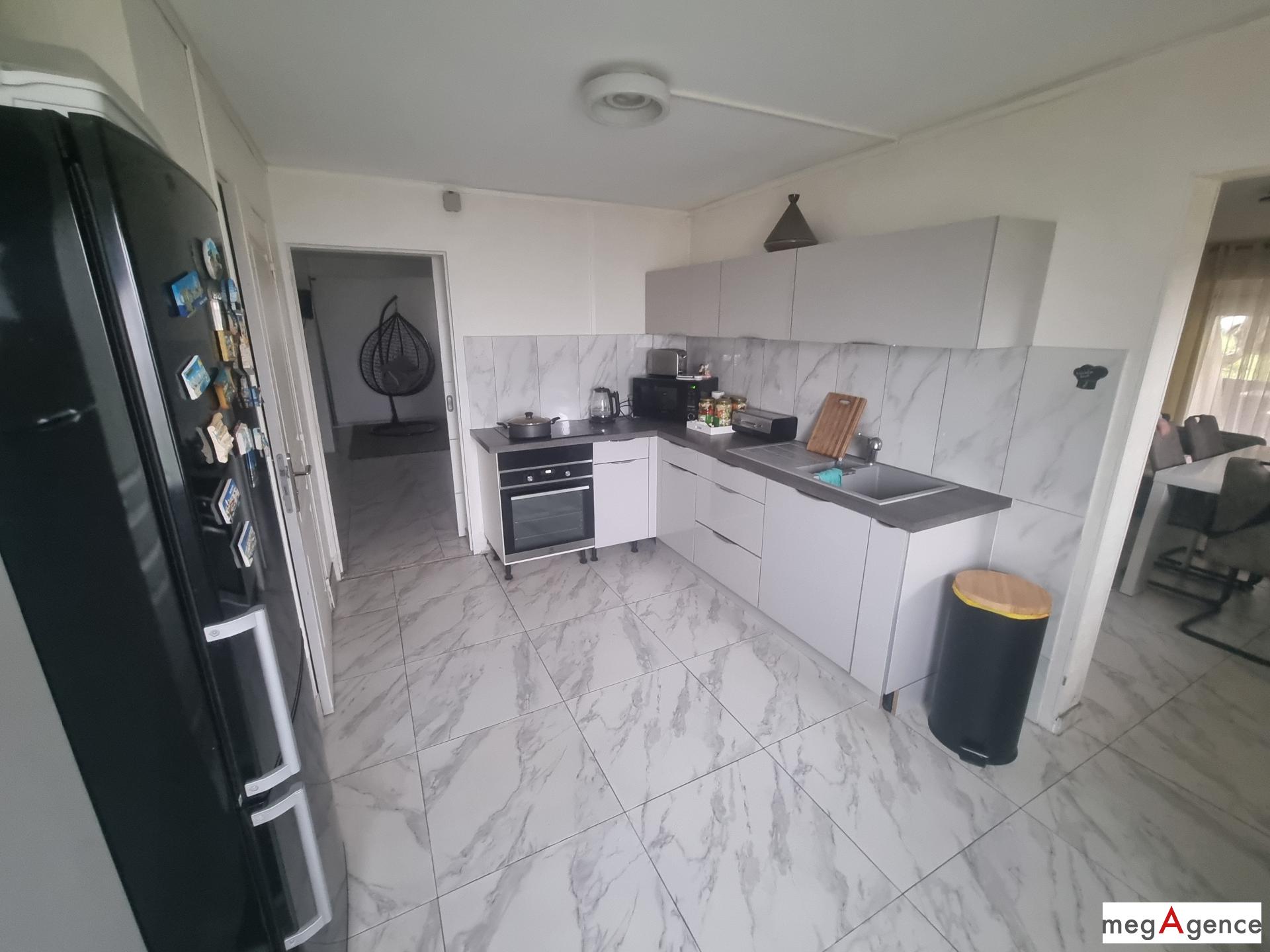 Miniature photo - 2 / 10