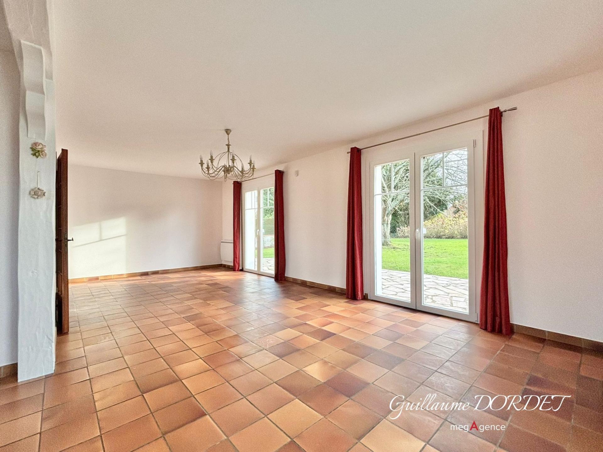 Miniature photo - 8 / 16