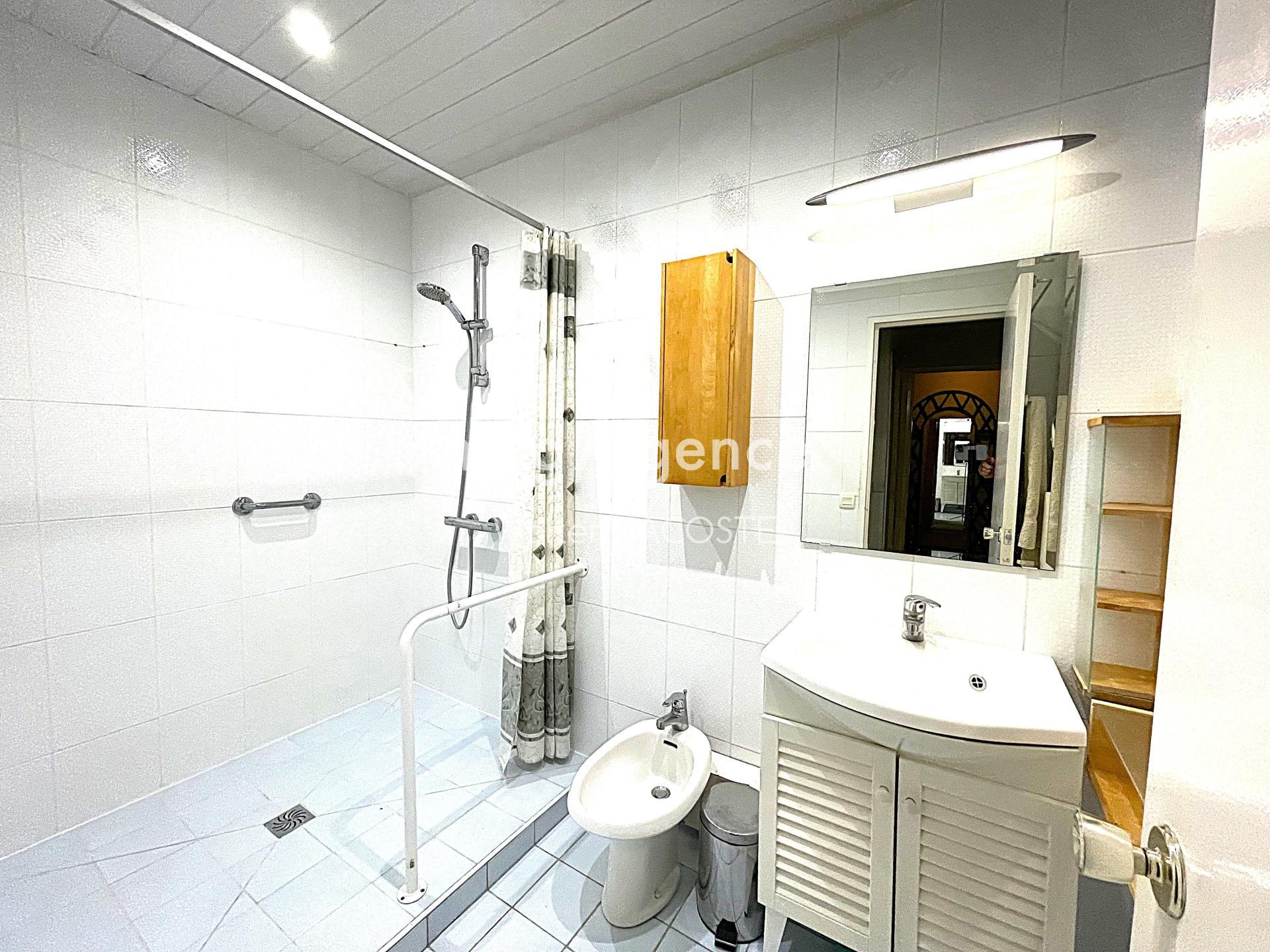 Miniature photo - 10 / 17