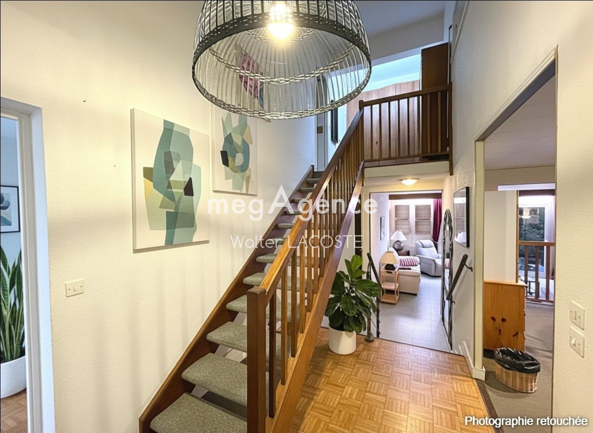 Miniature photo - 2 / 17