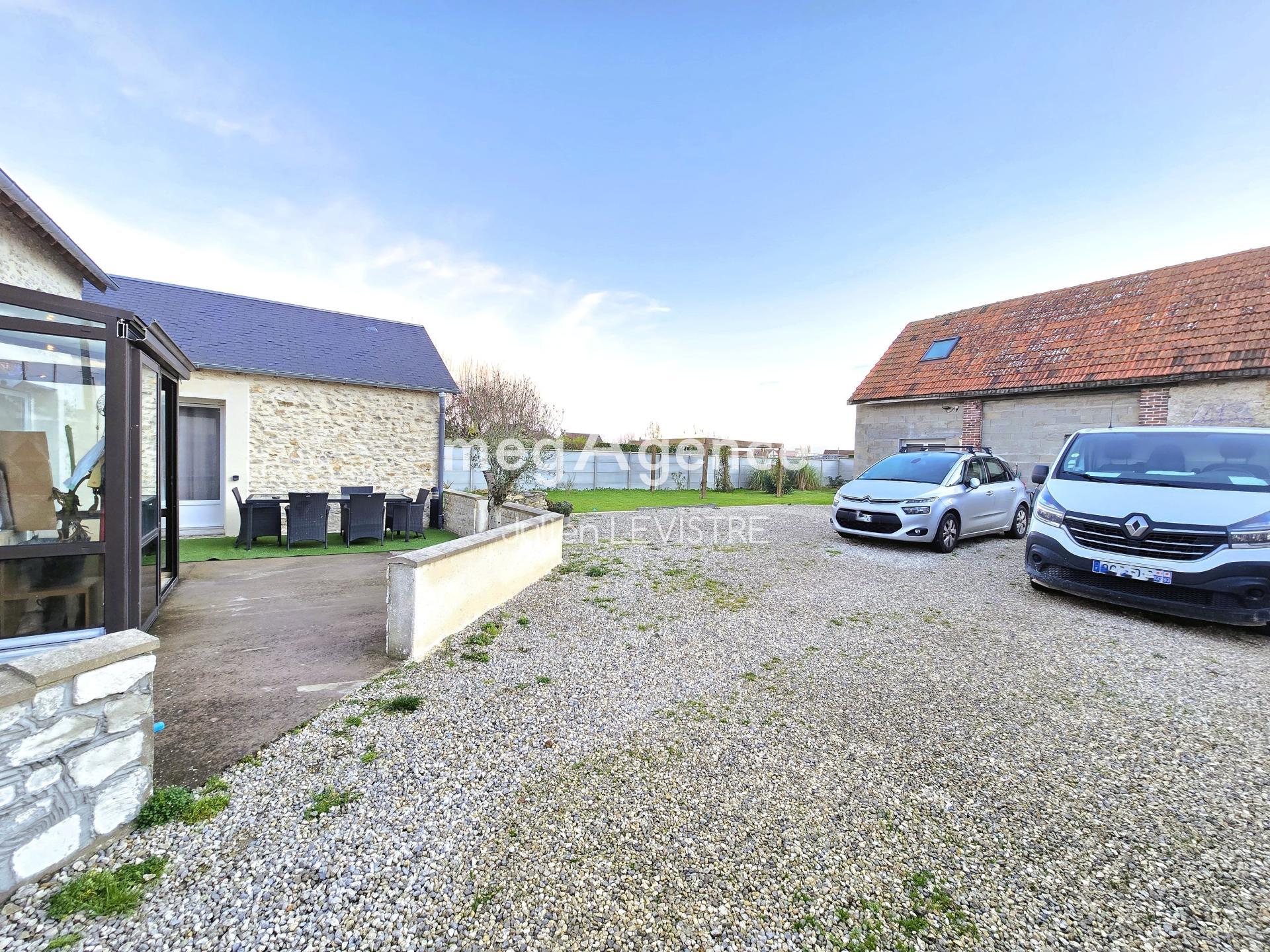 Miniature photo - 2 / 12